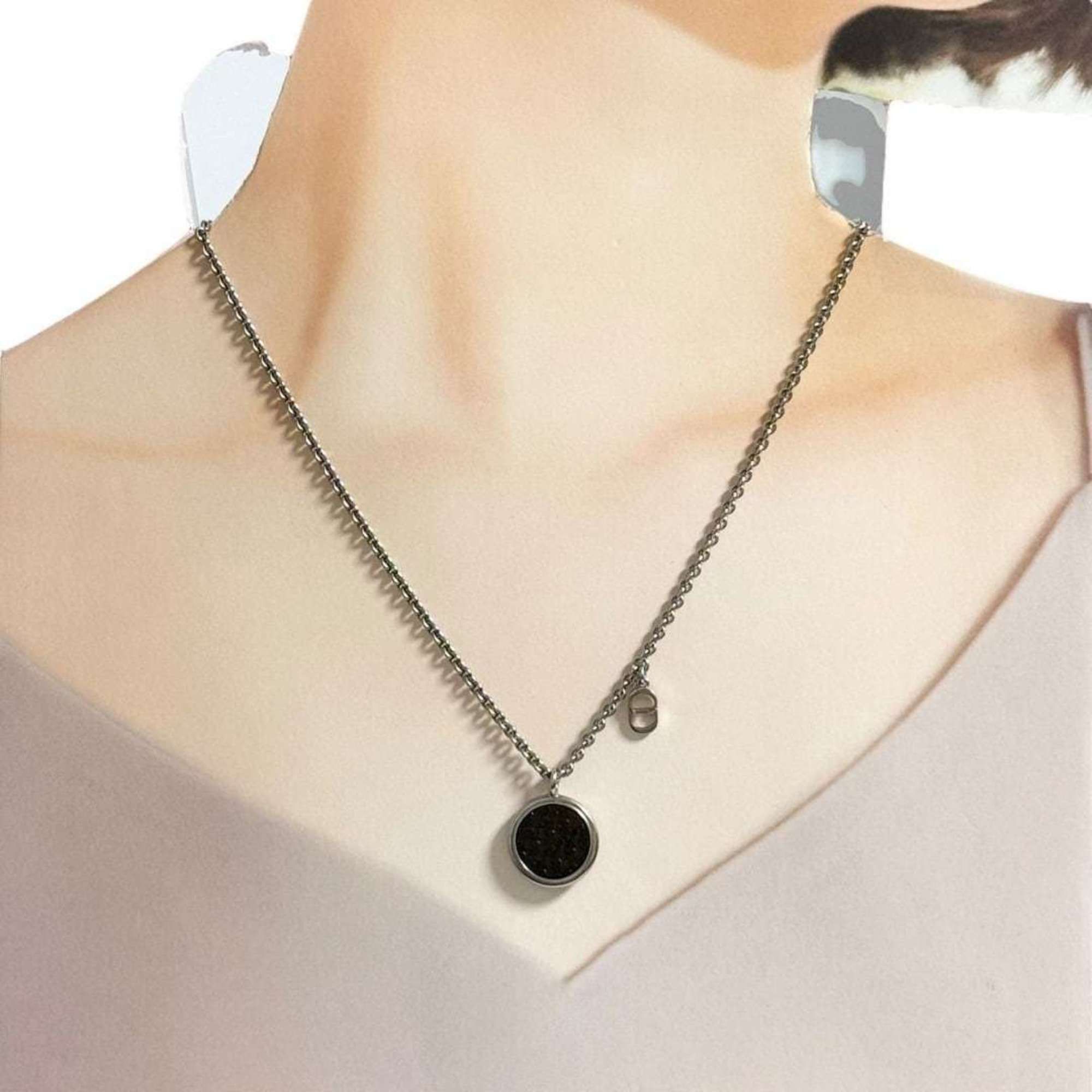 Dior Christian Dior Dior Men's Oblique Circle Pendant Necklace in Silver and Black Size ONE SIZE - 9 Thumbnail