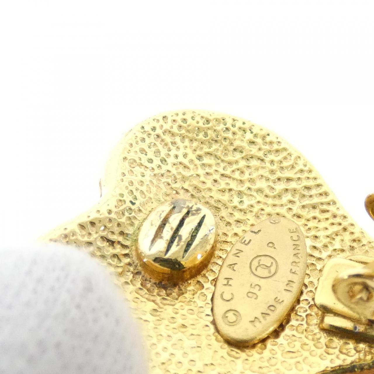 Chanel Chanel Chanel Vintage Earrings Metal Earrings DUTY FREE for USA Size ONE SIZE - 5 Thumbnail