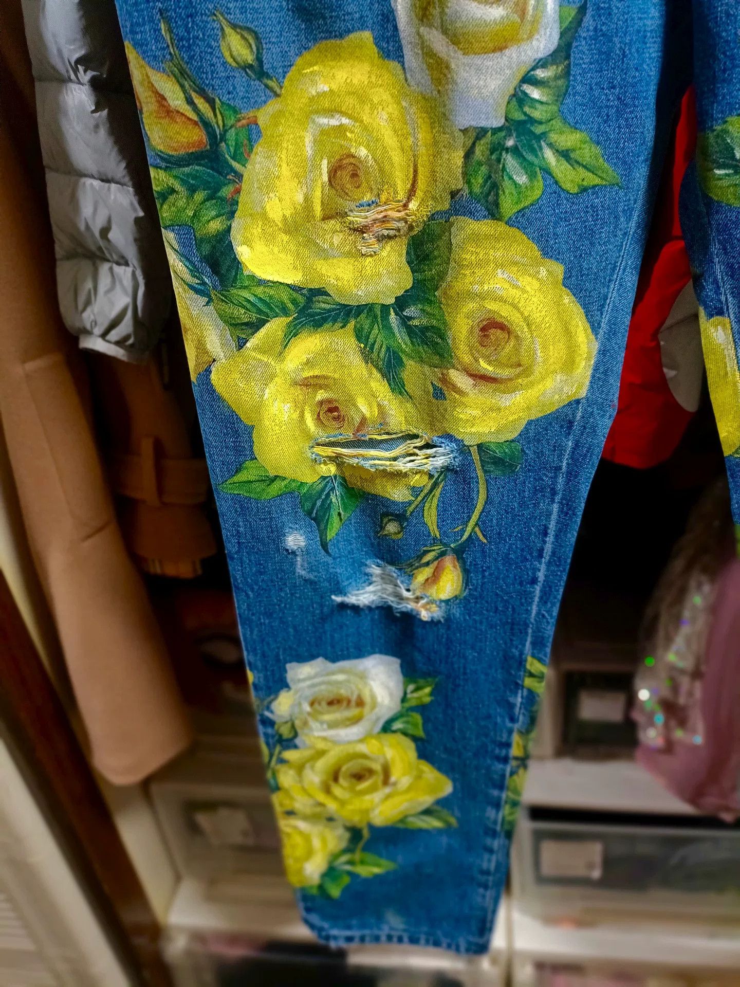 Dolce & Gabbana Dolce & Gabbana Loose Yellow Rose Jeans Size US 28 / EU 44 - 4 Thumbnail