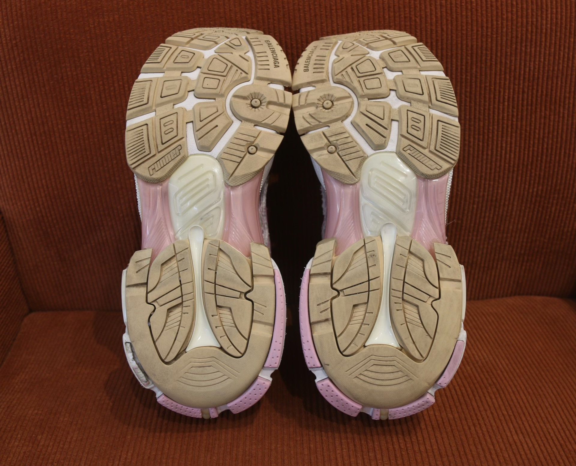 Balenciaga Balenciaga Runner Pink White Dad Shoes Size US 7 / IT 37 - 6 Thumbnail