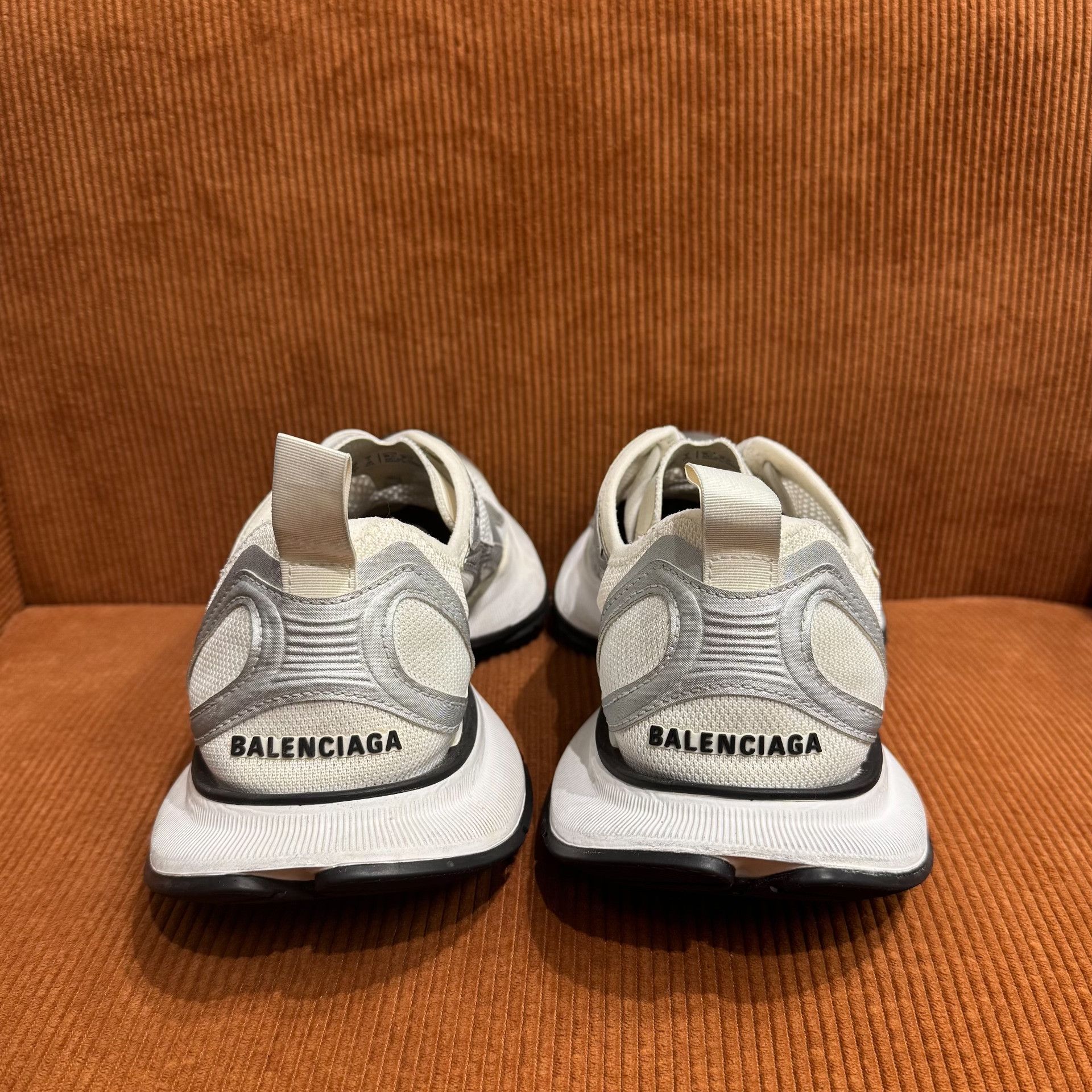 Balenciaga Balenciaga Circuit Men's White Running Shoes Size US 9 / EU 42 - 5 Thumbnail