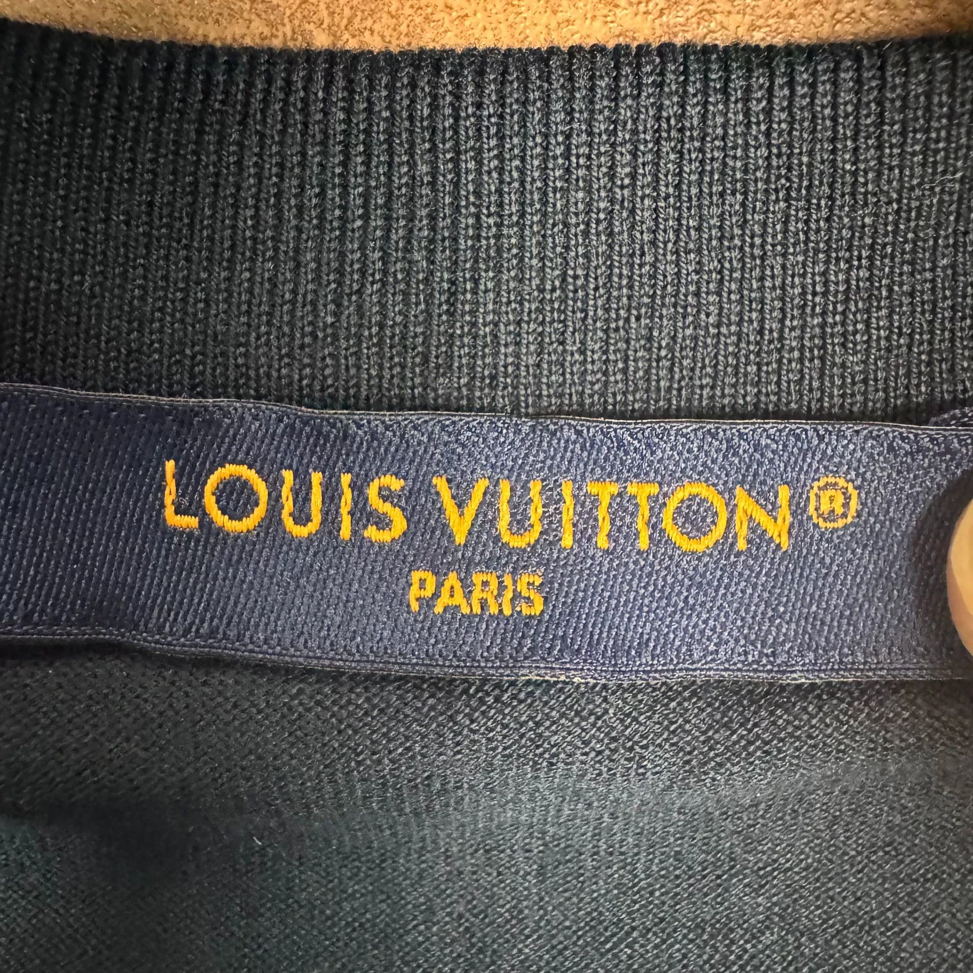 Louis Vuitton Louis Vuitton Gradient Logo Cotton T-shirt Size US L / EU 52-54 / 3 - 5 Thumbnail