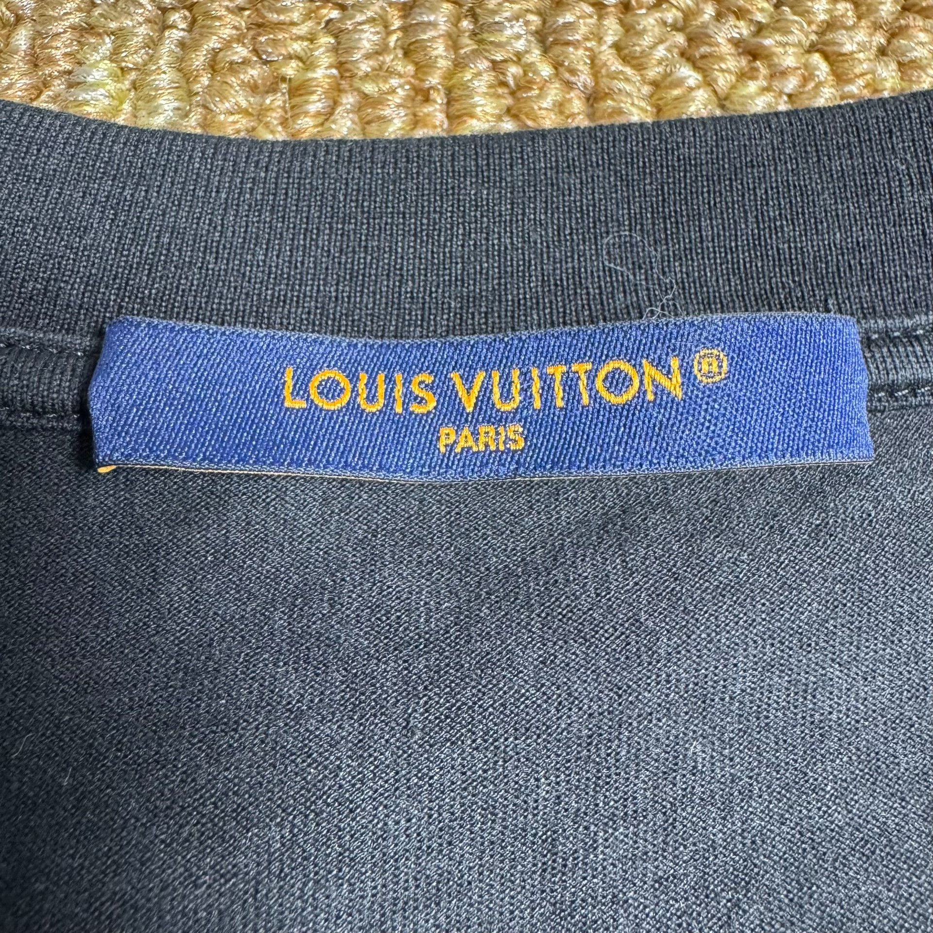 Louis Vuitton Louis Vuitton LV SS24 Gradient Logo T-Shirt Size US XL / EU 56 / 4 - 4 Thumbnail