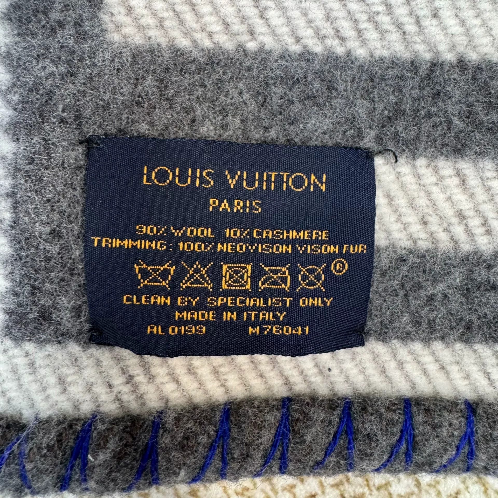 Louis Vuitton Louis Vuitton Pure Cashmere Striped Scarf Size ONE SIZE - 2 Thumbnail