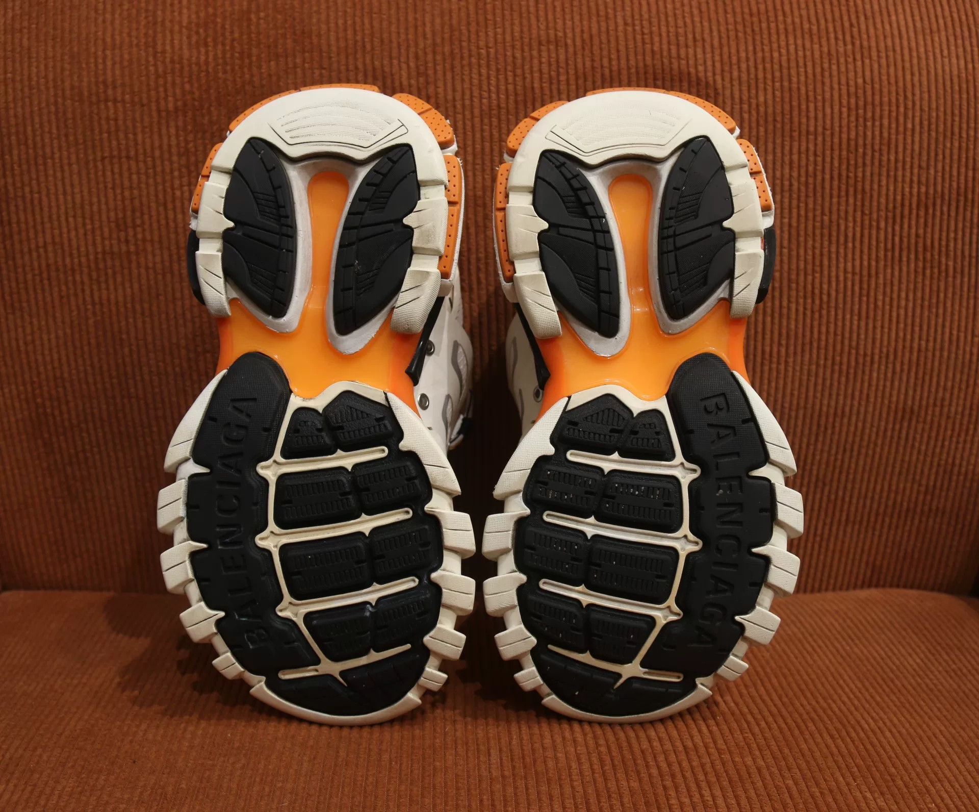 Balenciaga Balenciaga Track White Orange Sneakers Size US 4 / IT 34 - 6 Thumbnail