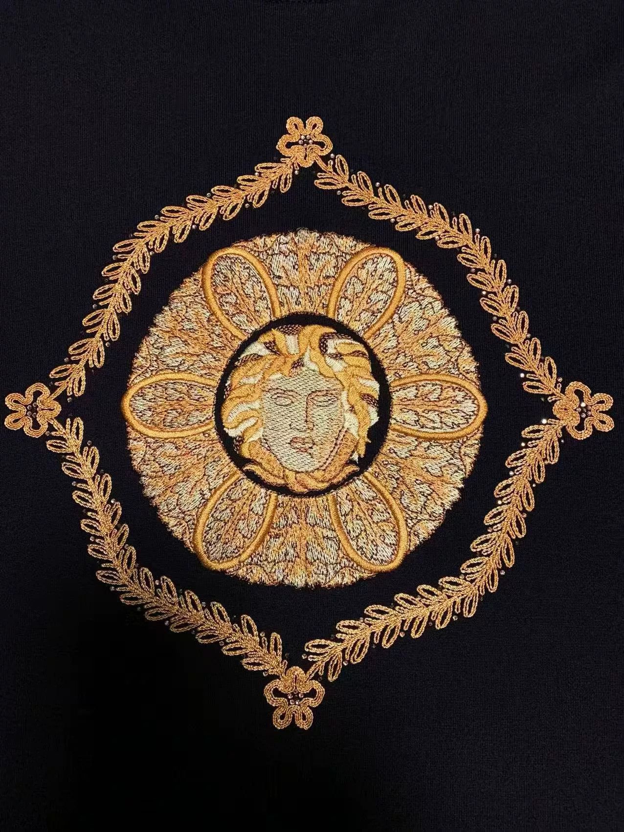 Versace Versace Men's Embroidered Logo Sweatshirt Size US XXL / EU 58 / 5 - 4 Thumbnail