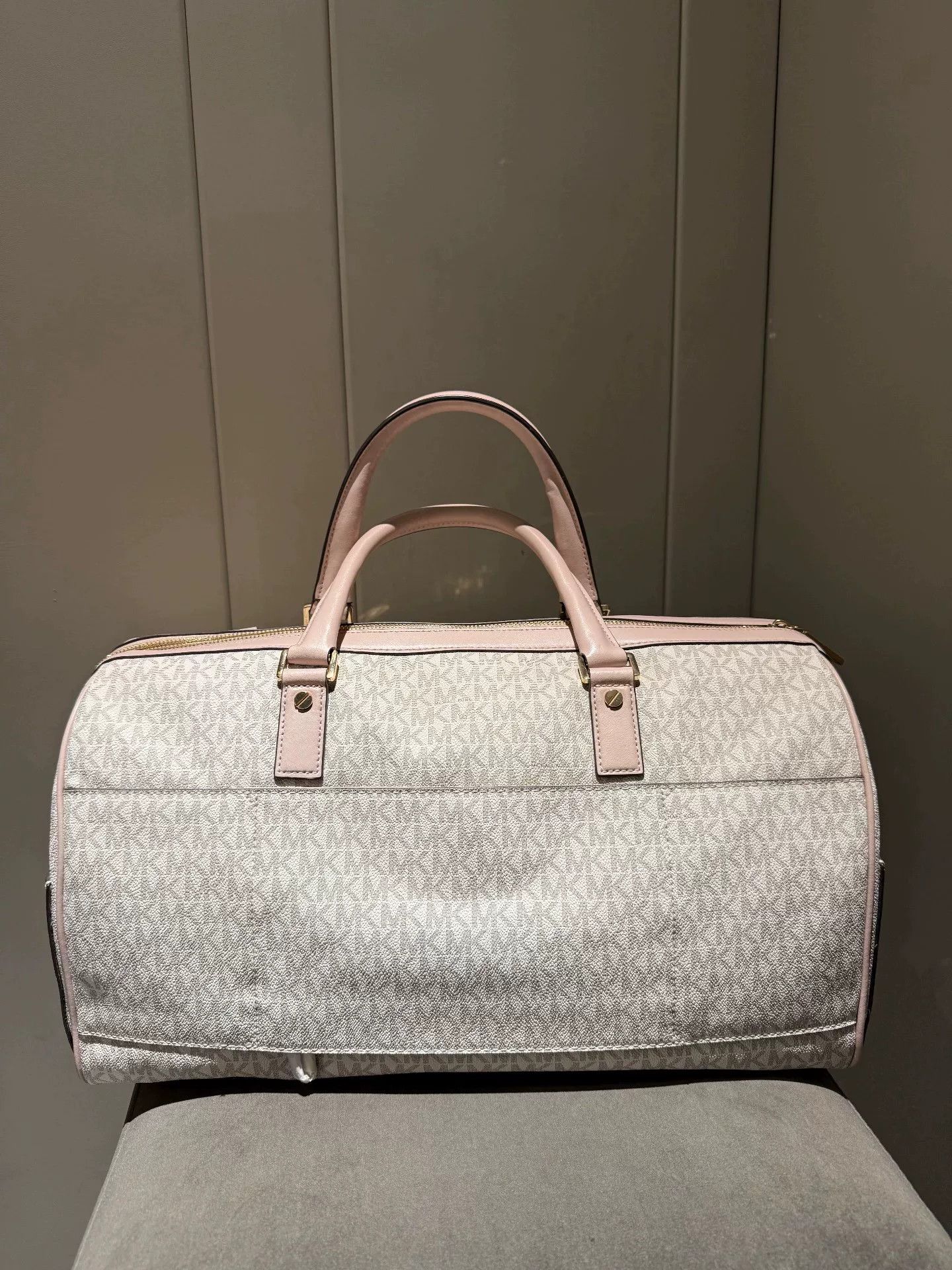 Michael Kors Michael Kors Hand Travel Bag Size ONE SIZE - 2 Thumbnail