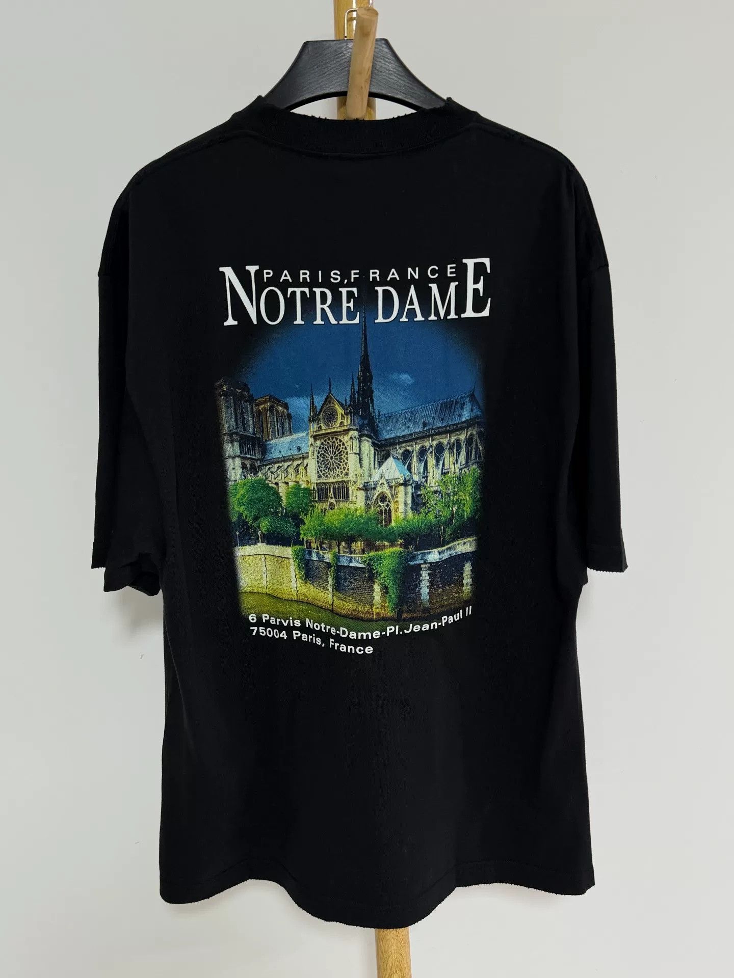 Balenciaga Balenciaga Castle Print Short - Sleeved T - Shirt Size XXS / US 00 / IT 34 - 2 Thumbnail