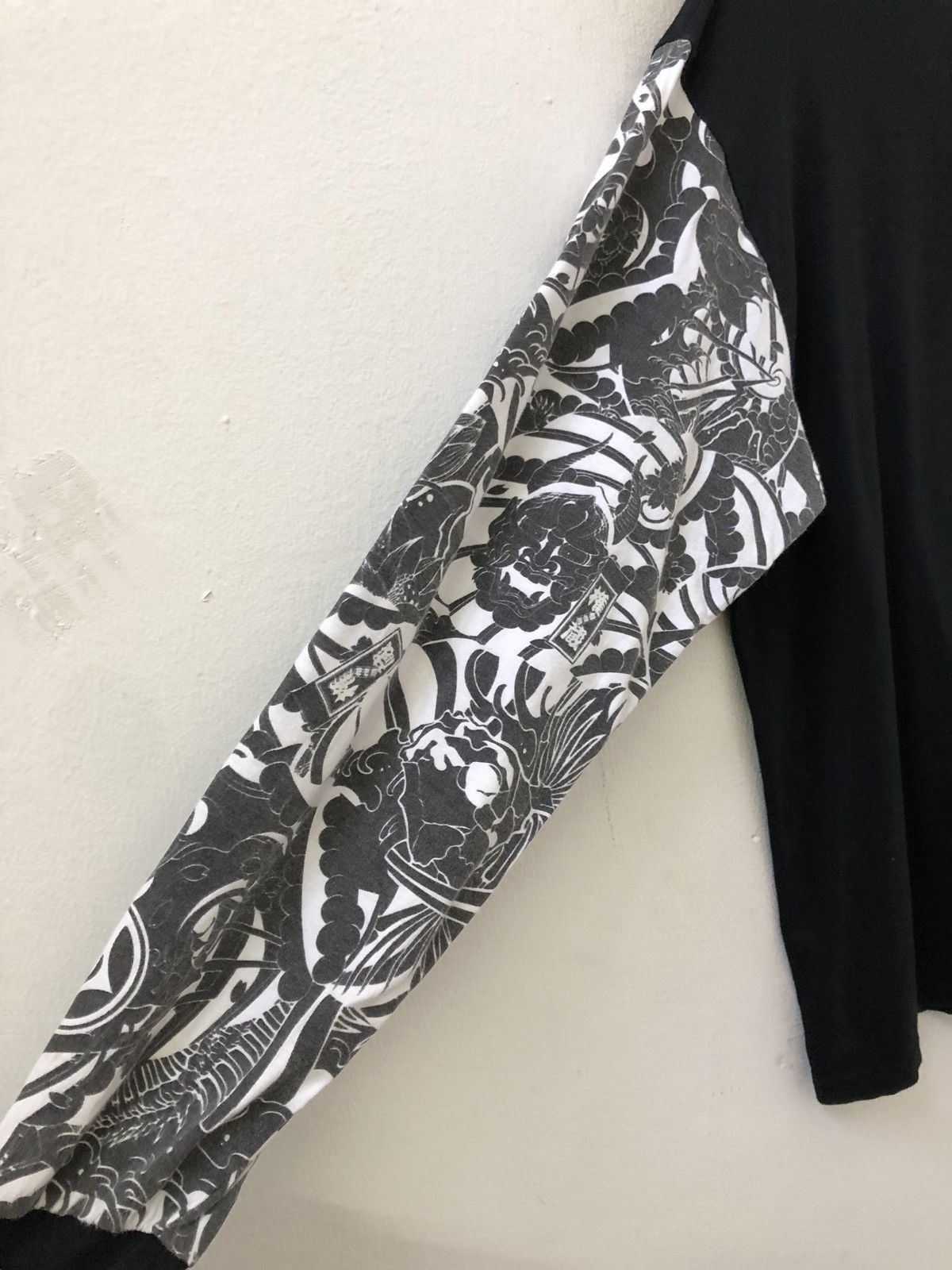 Japanese Brand The Gonzo Surf Made in Japan Crazy Design LS Size US L / EU 52-54 / 3 - 6 Thumbnail