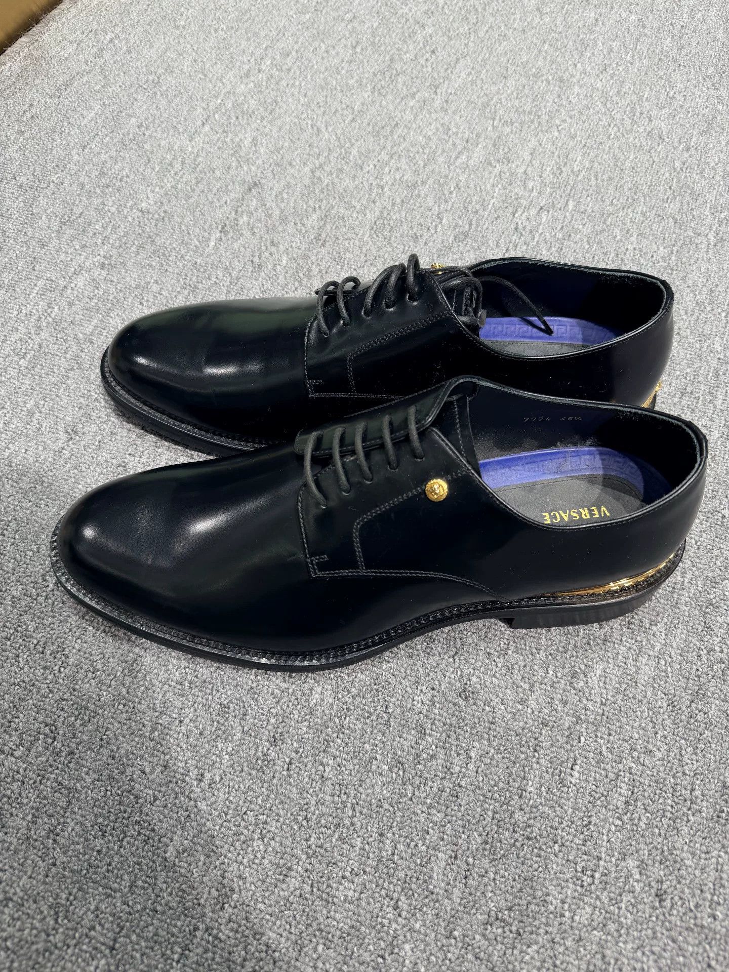 Versace Versace Business Leather Display Shoes Size US 12.5 / EU 45-46 - 2 Thumbnail