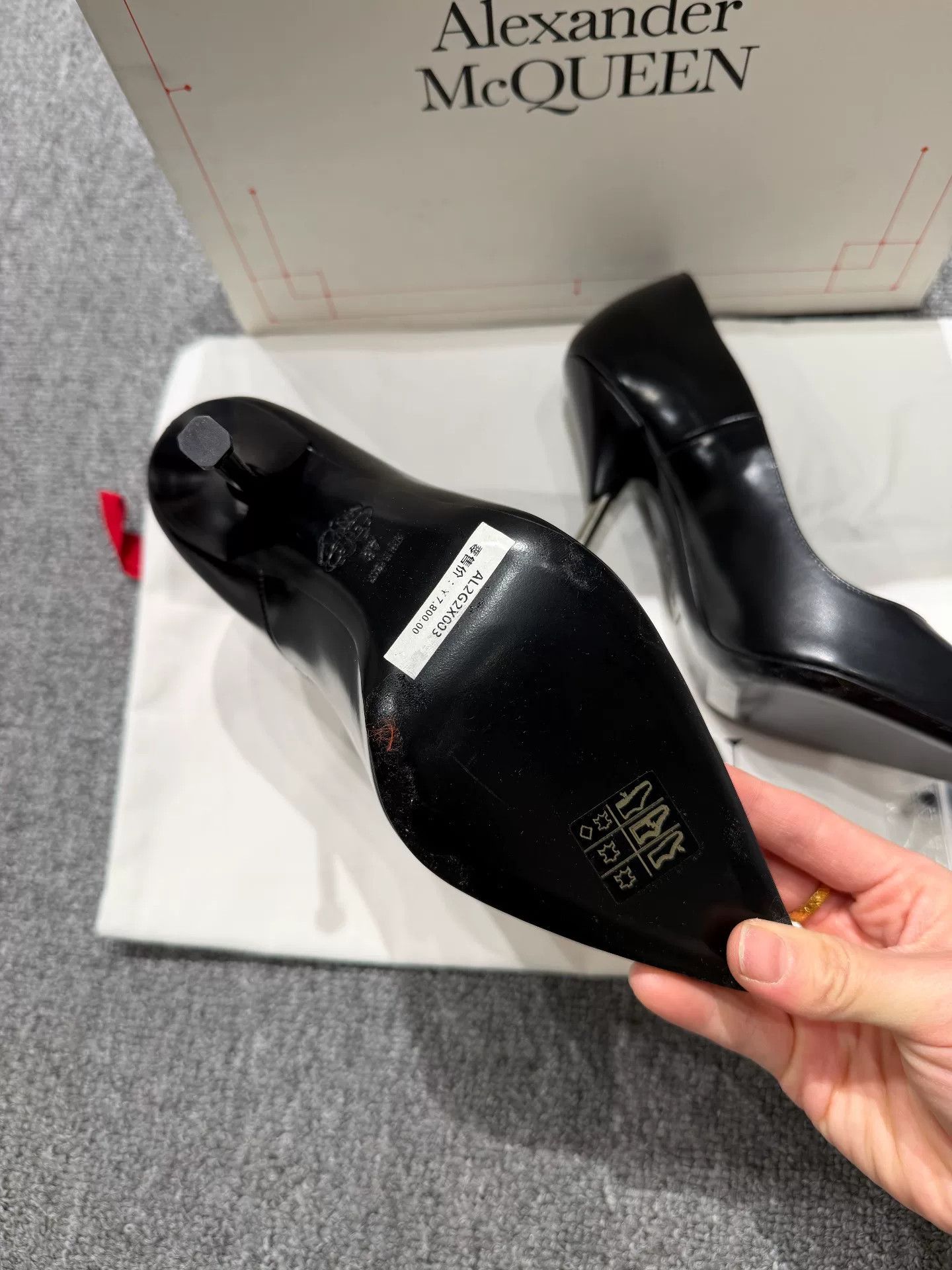 Alexander McQueen Alexander McQueen Studded Pointed Toe Heels Size US 4 / IT 34 - 5 Thumbnail