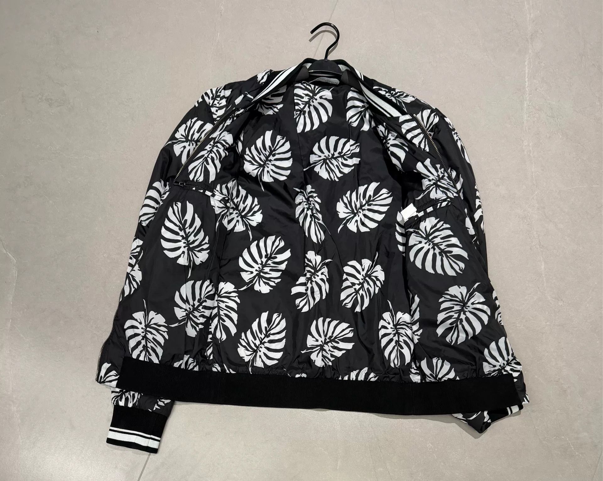 Dolce & Gabbana Dolce & Gabbana Runway Banana Leaf Print Jacket Size US S / EU 44-46 / 1 - 4 Thumbnail