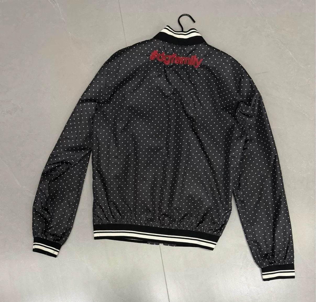 Dolce & Gabbana Dolce & Gabbana Runway Embroidered Family Jacket Size US L / EU 52-54 / 3 - 5 Thumbnail