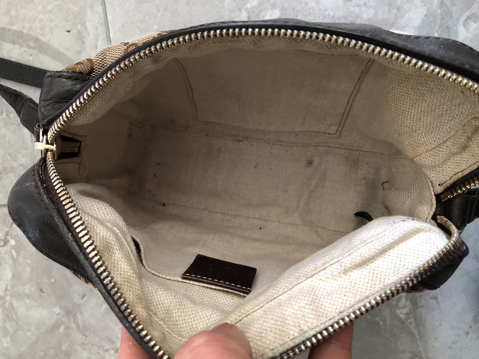Gucci Gucci Bee Crossbody Camera Bag Size ONE SIZE - 8 Thumbnail
