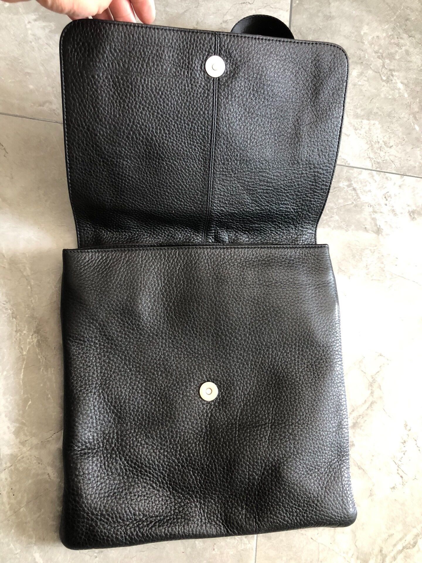 Armani Emporio Armani Commemorative Calfskin Shoulder Bag Size ONE SIZE - 2 Thumbnail