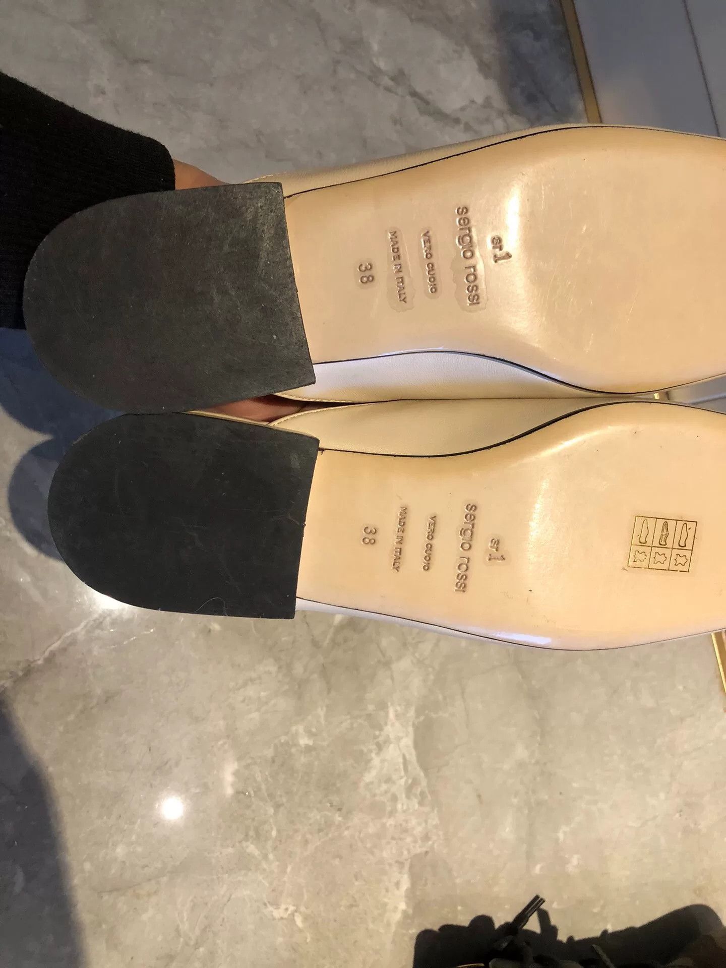 Sergio Rossi Sergio Rossi Leather Mules Size US 4 / IT 34 - 7 Thumbnail