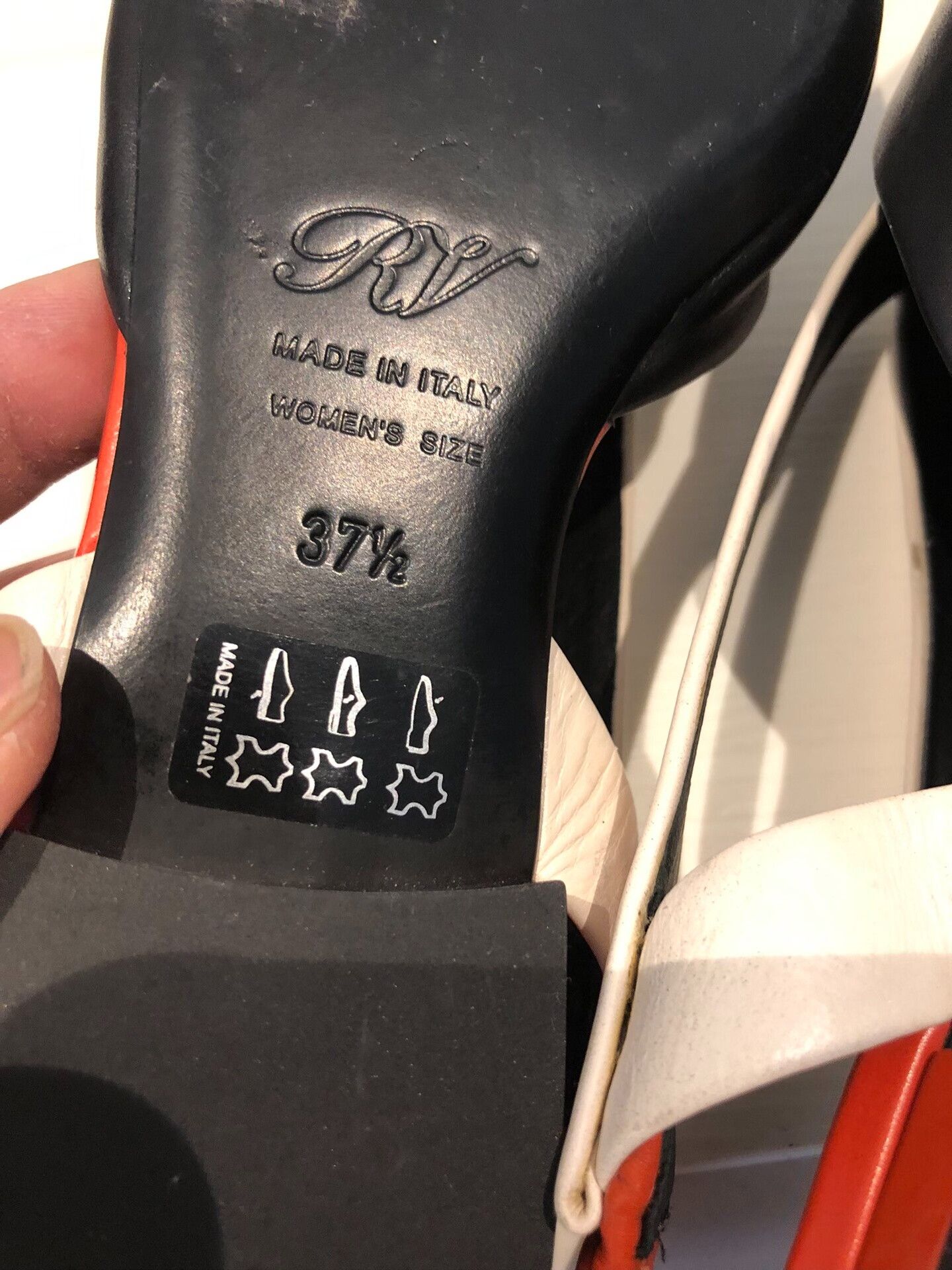 Roger Vivier Roger Vivier Limited Runway Pointed Toe Flats Size US 6.5 / IT 36.5 - 6 Thumbnail