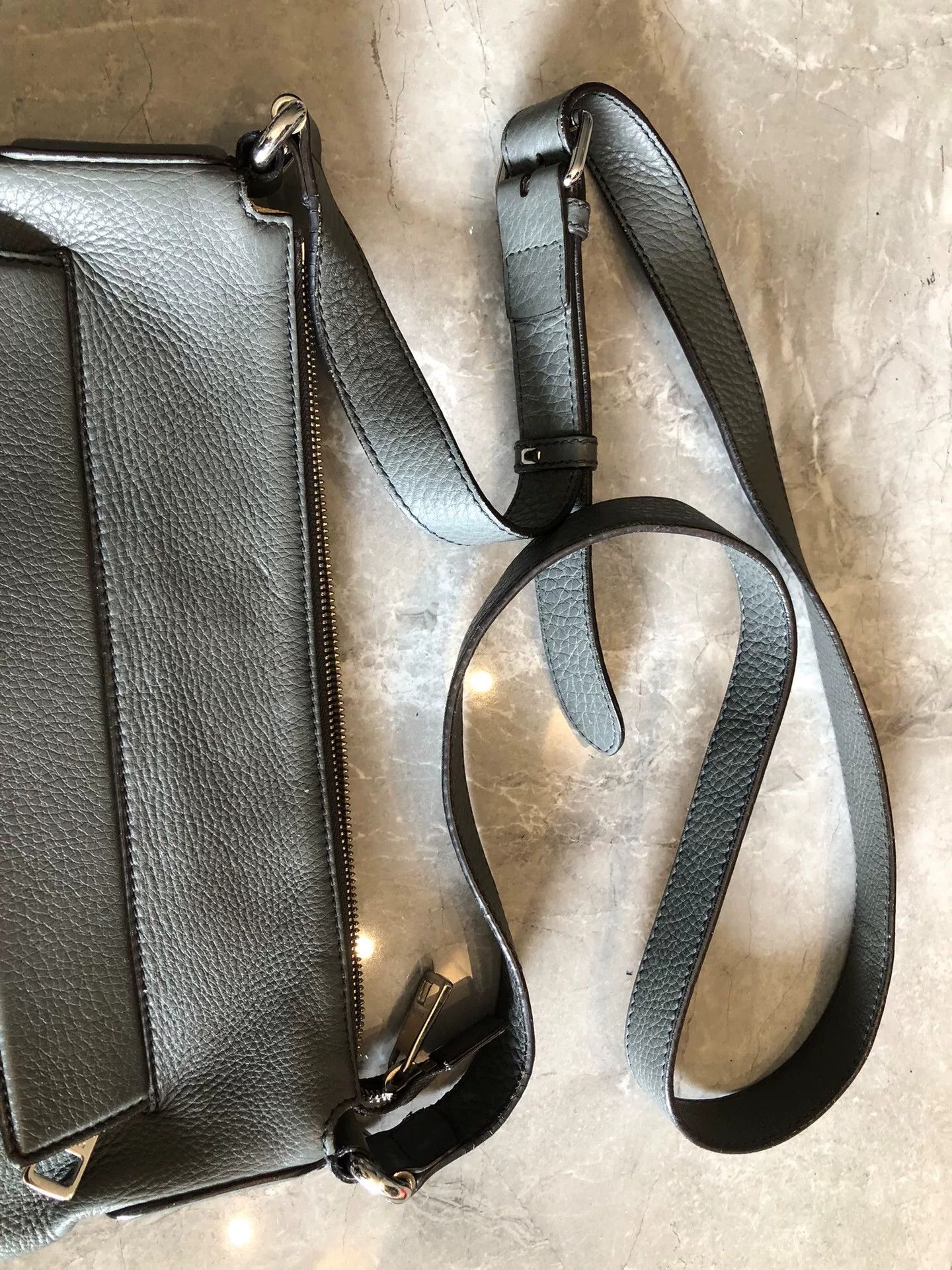 Gucci Gucci Men's Classic Logo Leather Shoulder Bag Size ONE SIZE - 4 Thumbnail