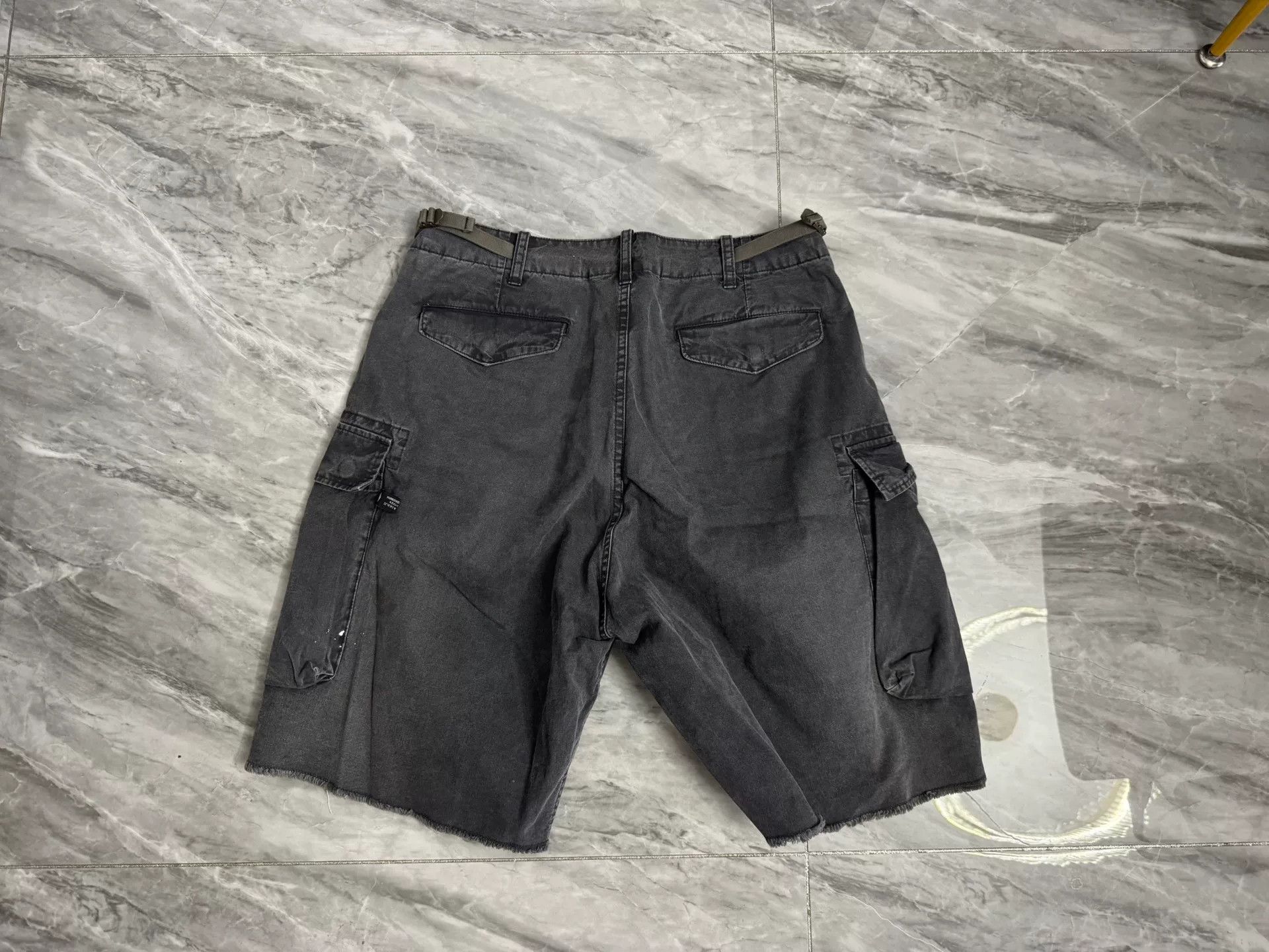 Madness Madness 4th Anniversary Shorts Size US 34 / EU 50 - 2 Thumbnail