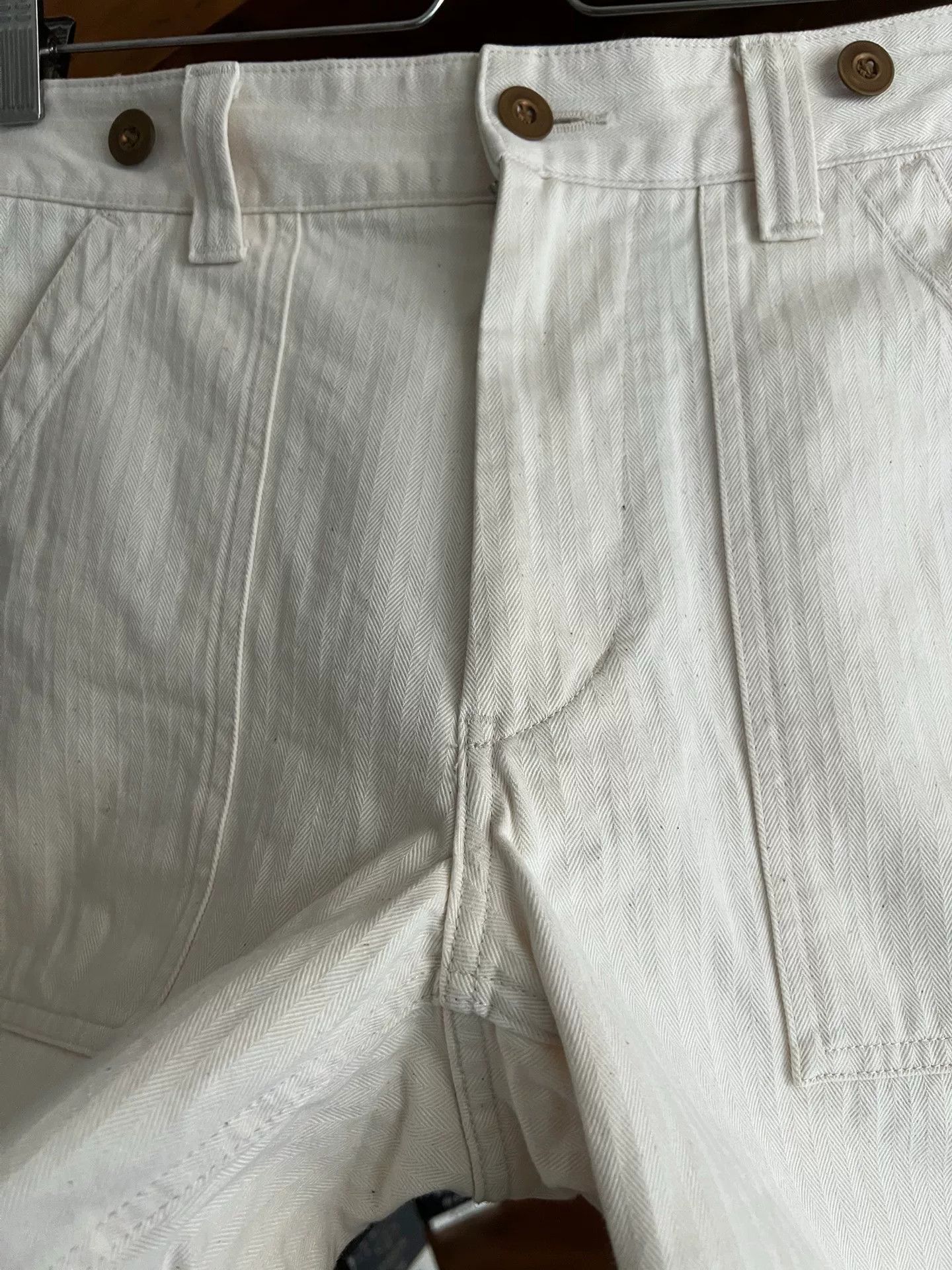 Nigel Cabourn Nigel Cabourn White Herringbone Cargo Shorts Size US 32 / EU 48 - 5 Thumbnail