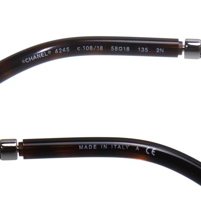 Chanel Chanel CHANEL Chain Frame Sunglasses Plastic / Synthetic Sunglasses 4245 C.108/18 DUTY FREE for USA Size ONE SIZE - 7 Thumbnail