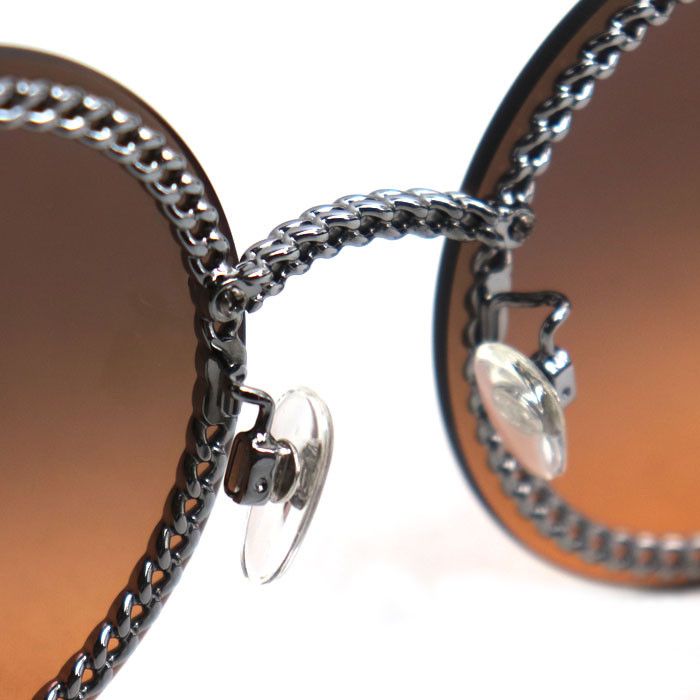Chanel Chanel CHANEL Chain Frame Sunglasses Plastic / Synthetic Sunglasses 4245 C.108/18 DUTY FREE for USA Size ONE SIZE - 6 Thumbnail