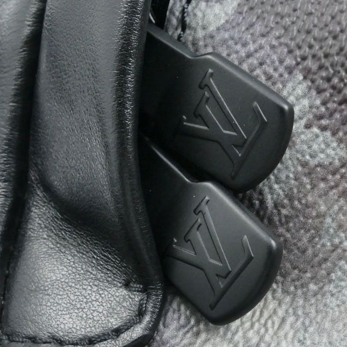 Louis Vuitton Louis Vuitton Louis Vuitton Monogram Discovery Bum Bag Textile Belt Bag M44444 DUTY FREE for USA Size ONE SIZE - 7 Thumbnail