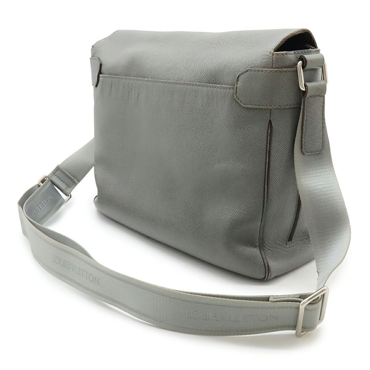 Louis Vuitton Louis Vuitton Louis Vuitton Roman MM Taiga Shoulder Bag Leather Crossbody Bag M32623 DUTY FREE for USA Size ONE SIZE - 2 Thumbnail
