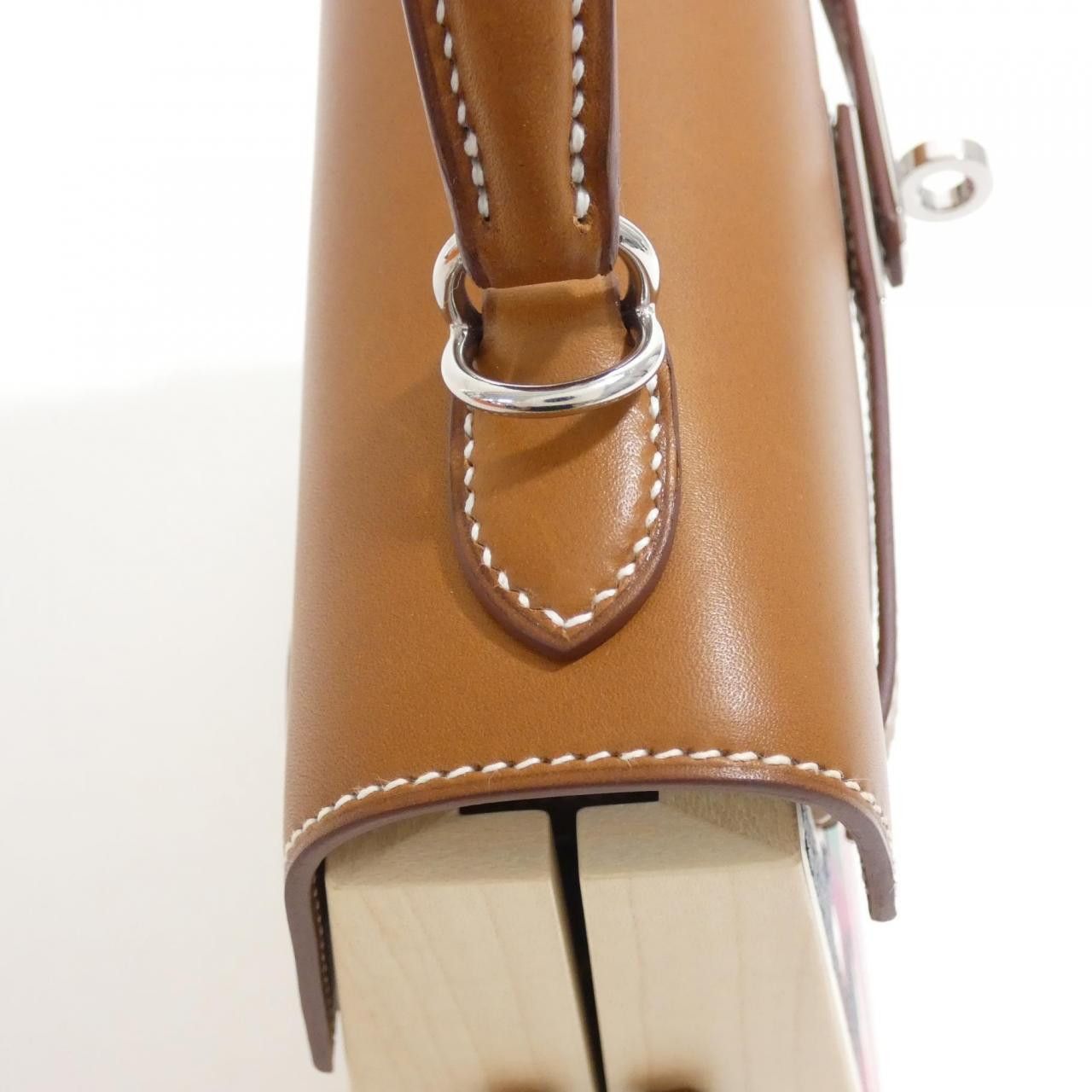 Hermes Hermes Hermès PERSPECTIVE CAVALIER Kelly22 Wood Barenia Plant-based Handbag Stamp B DUTY FREE for USA Size ONE SIZE - 5 Thumbnail