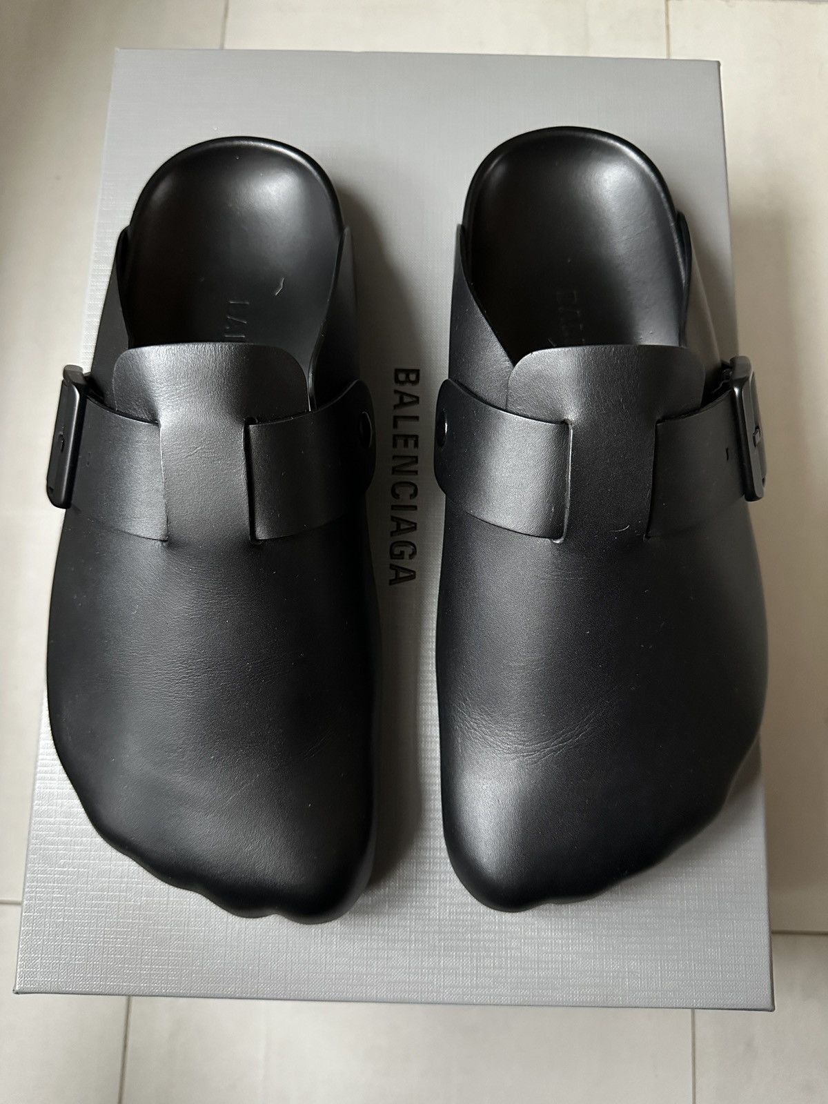 Balenciaga Balenciaga Men's Sunday Mules in leather Size US 12 / EU 45 - 3 Thumbnail