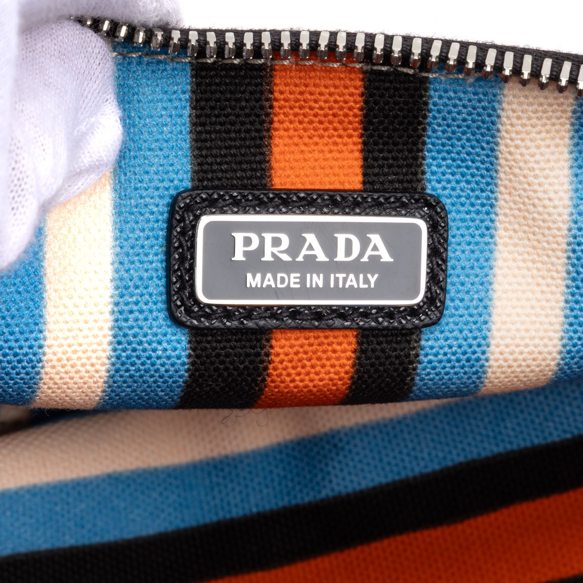 Prada Triangle Logo Zip Crossbody Size ONE SIZE - 8 Thumbnail