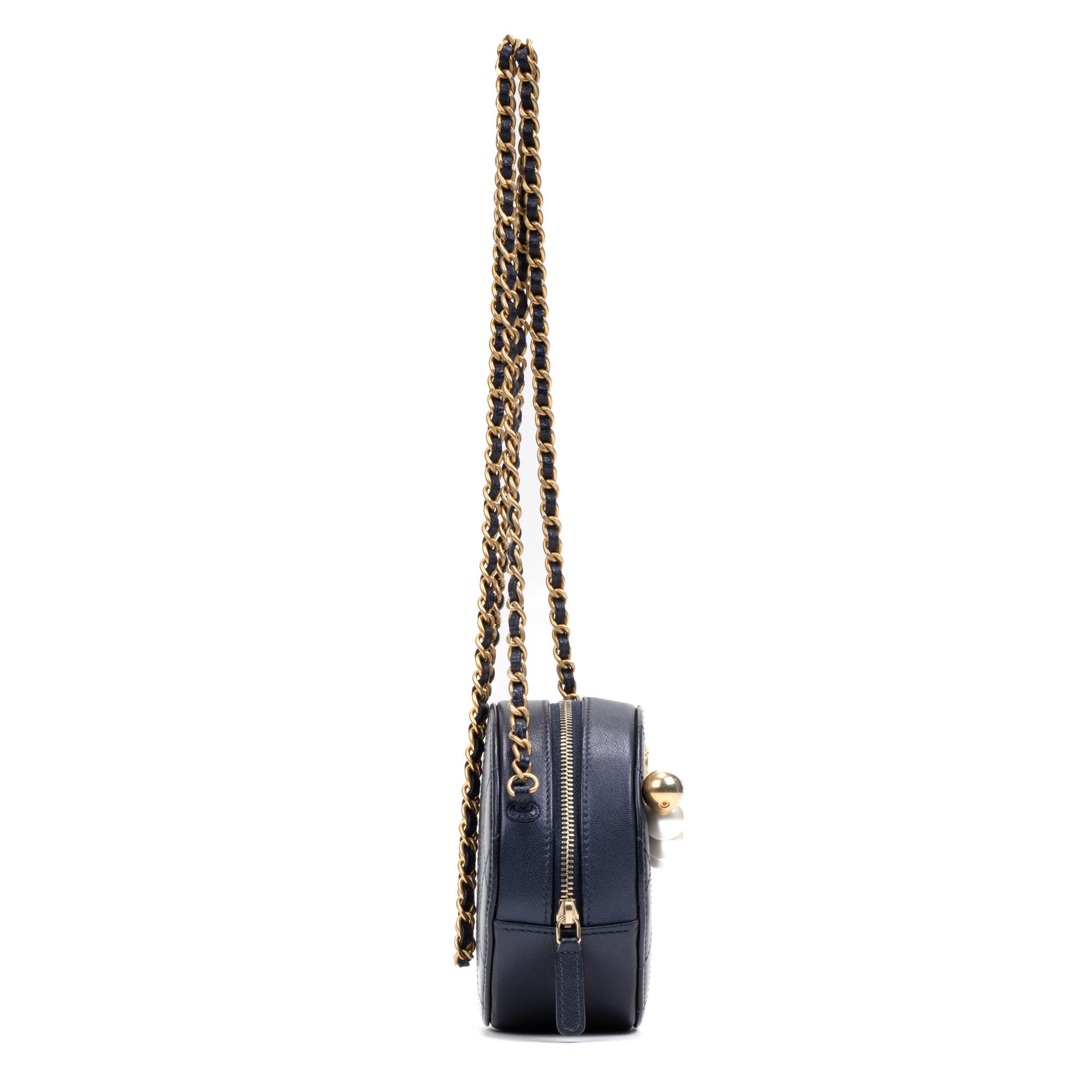 Chanel Chic Pearls Round Chain Clutch Mini Size ONE SIZE - 3 Thumbnail
