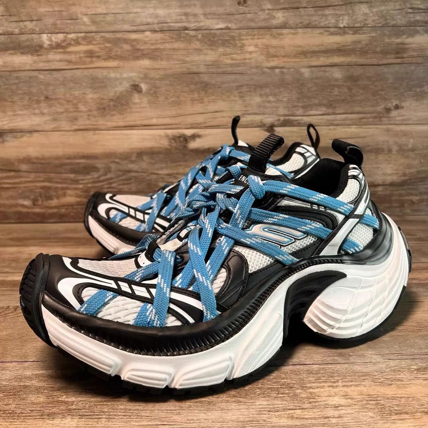 Balenciaga Blue Low-Top Lace-Up Thick Sole Sneakers Size 9 Size US 9 / EU 42 - 2 Thumbnail