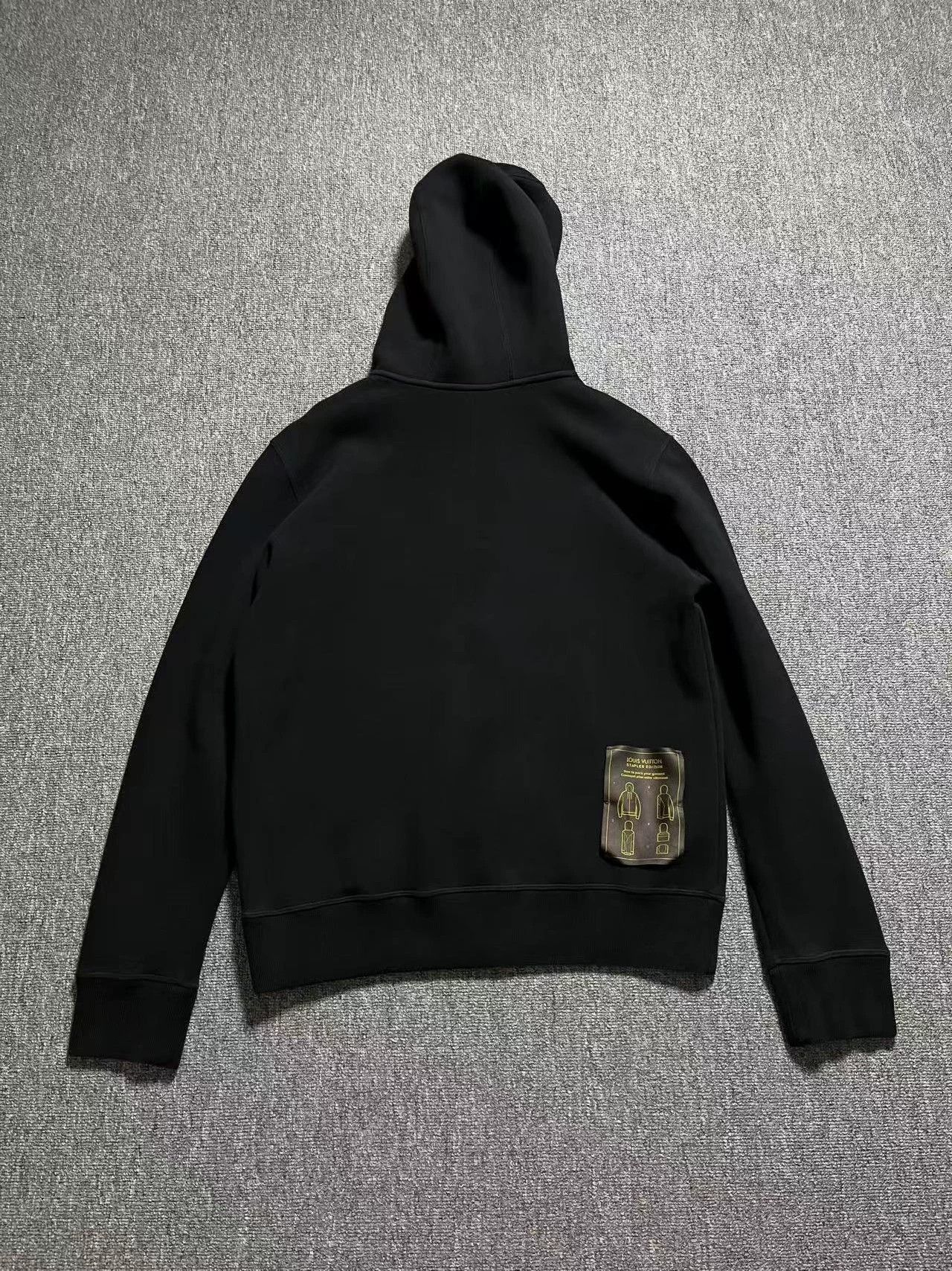 Louis Vuitton Black Zip-Up Hoodie with Front Pocket Size US L / EU 52-54 / 3 - 2 Thumbnail