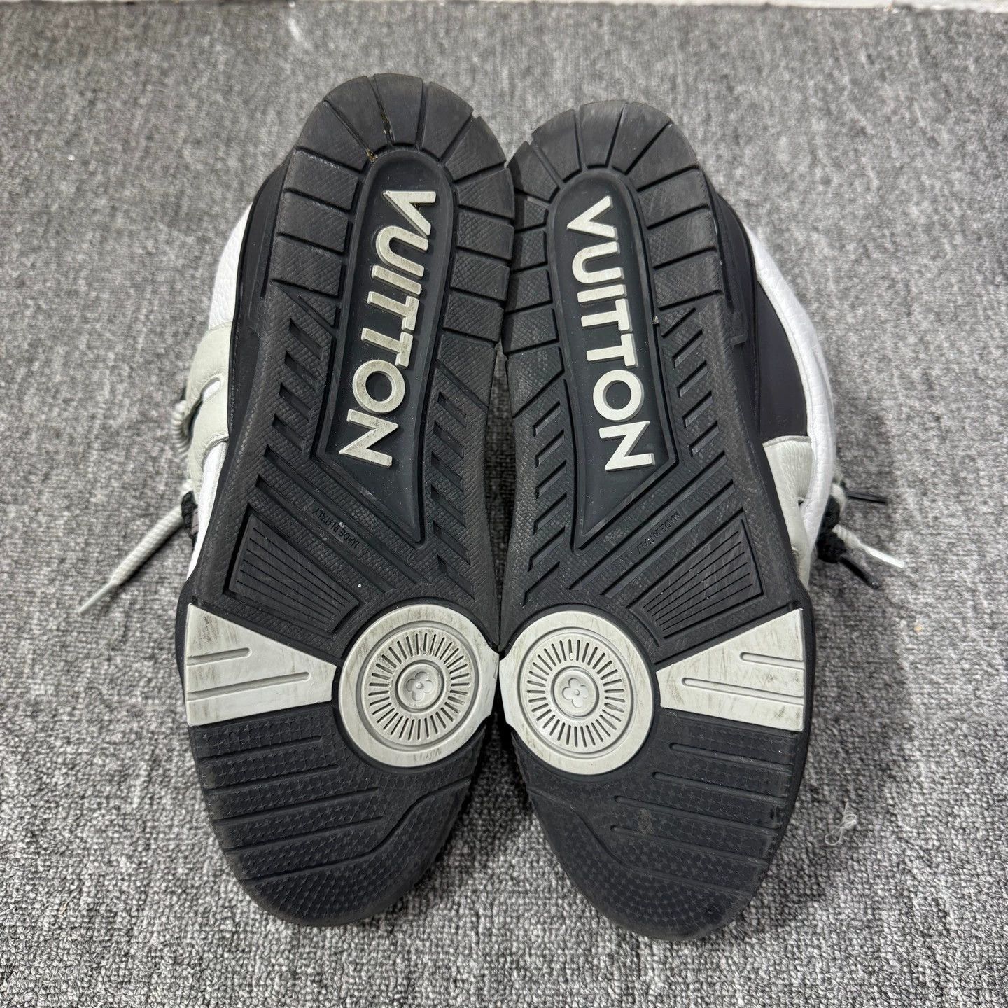 Louis Vuitton Multi-Color Low-Top Sneakers Size 7.5 Size US 7.5 / EU 40-41 - 4 Thumbnail