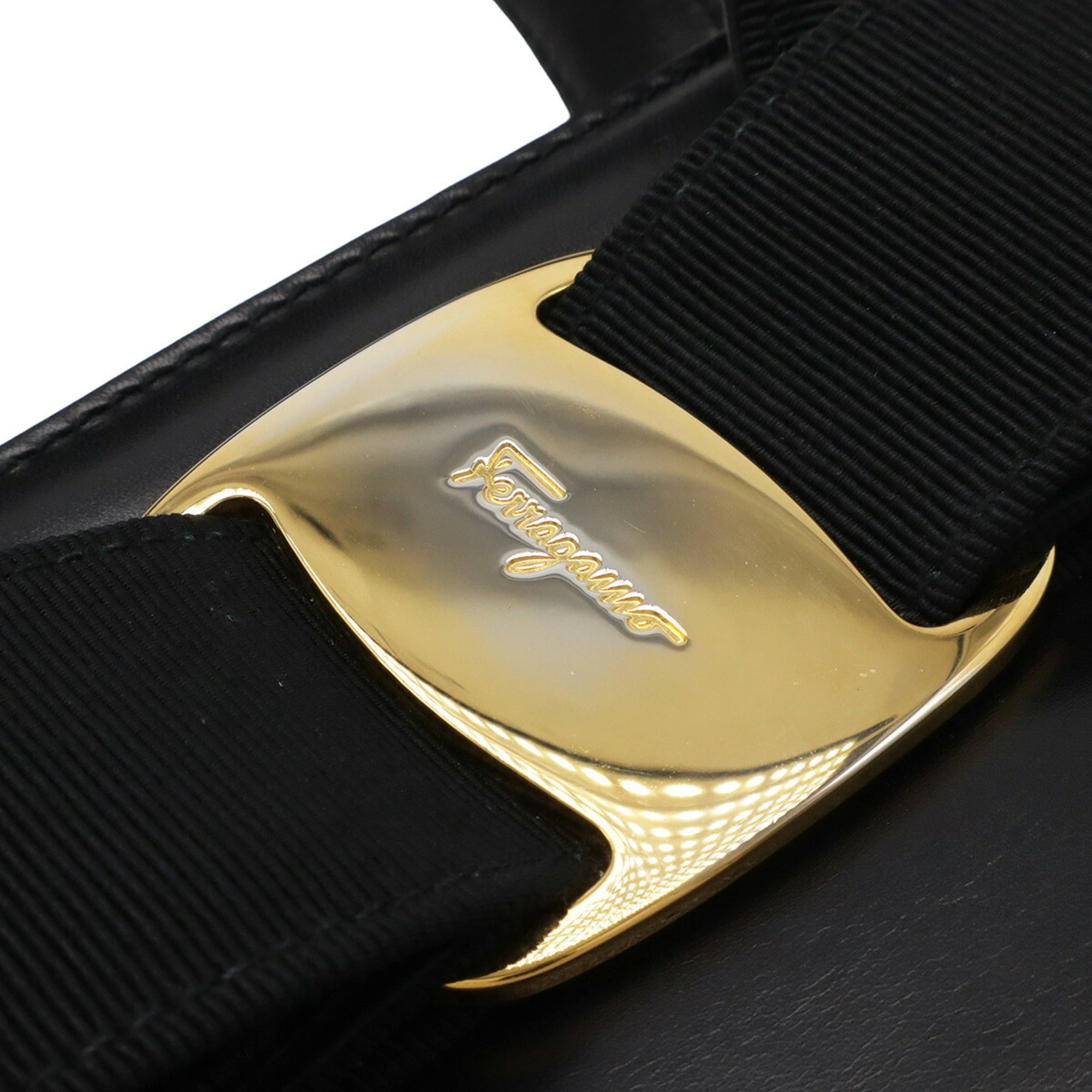 Salvatore Ferragamo Salvatore Ferragamo Vara handbag/shoulder bag in black leather (BA214178) Size ONE SIZE - 5 Thumbnail