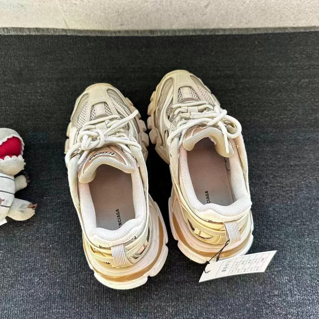 Balenciaga Balenciaga Track 2.0 Sneakers Size US 10 / EU 43 - 5 Thumbnail