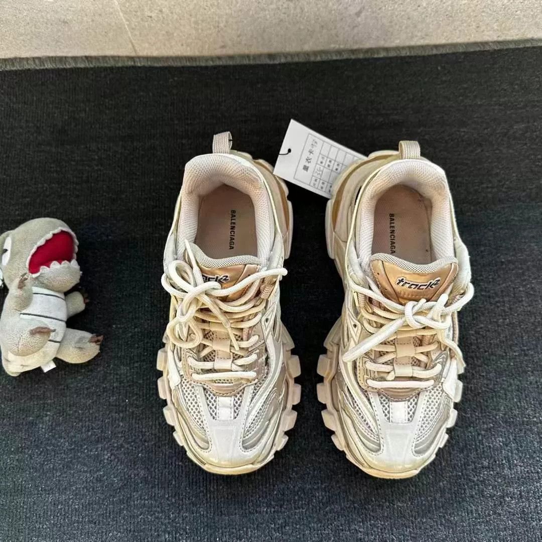 Balenciaga Balenciaga Track 2.0 Sneakers Size US 10 / EU 43 - 4 Thumbnail