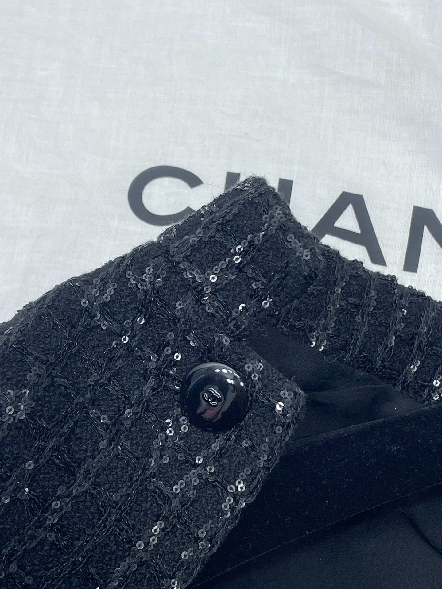 Chanel Chanel 25C Snap Shimmer Stand-Collar Tweed Jacket Size XS / US 0-2 / IT 36-38 - 4 Thumbnail