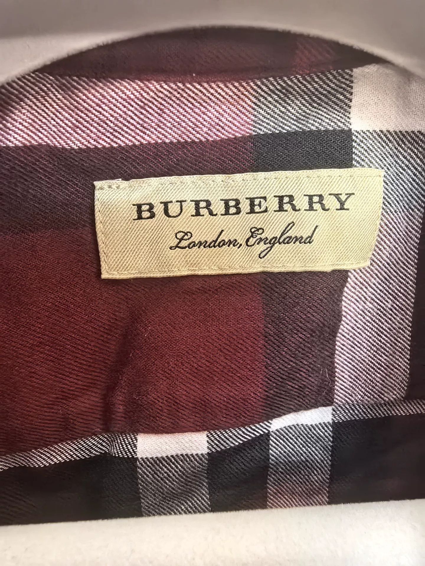Burberry Burberry Men's Red Check Long-Sleeve Shirt Size US M / EU 48-50 / 2 - 3 Thumbnail
