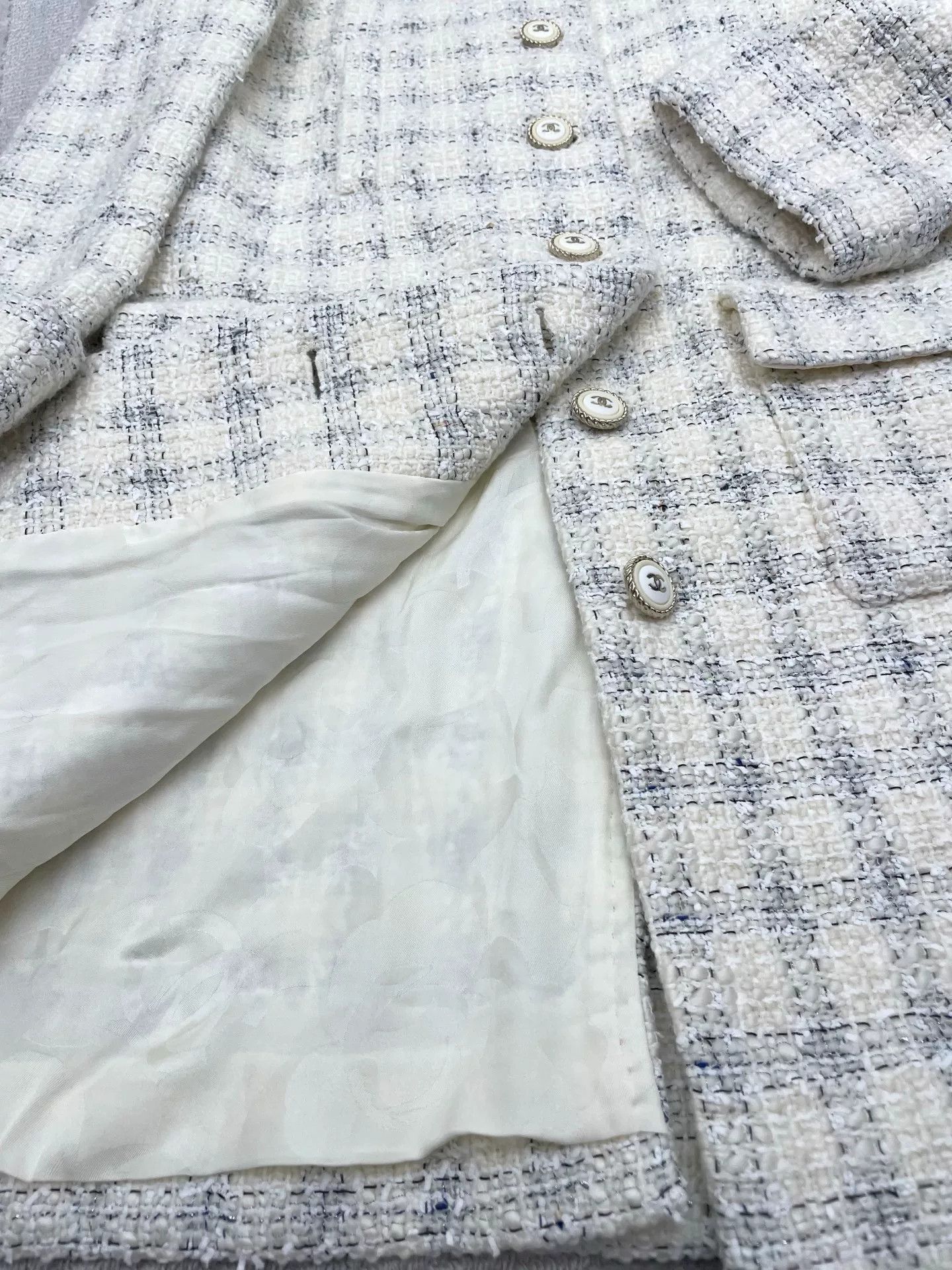 Chanel Chanel Beige Plaid Long Coat Size XXS / US 00 / IT 34 - 8 Thumbnail