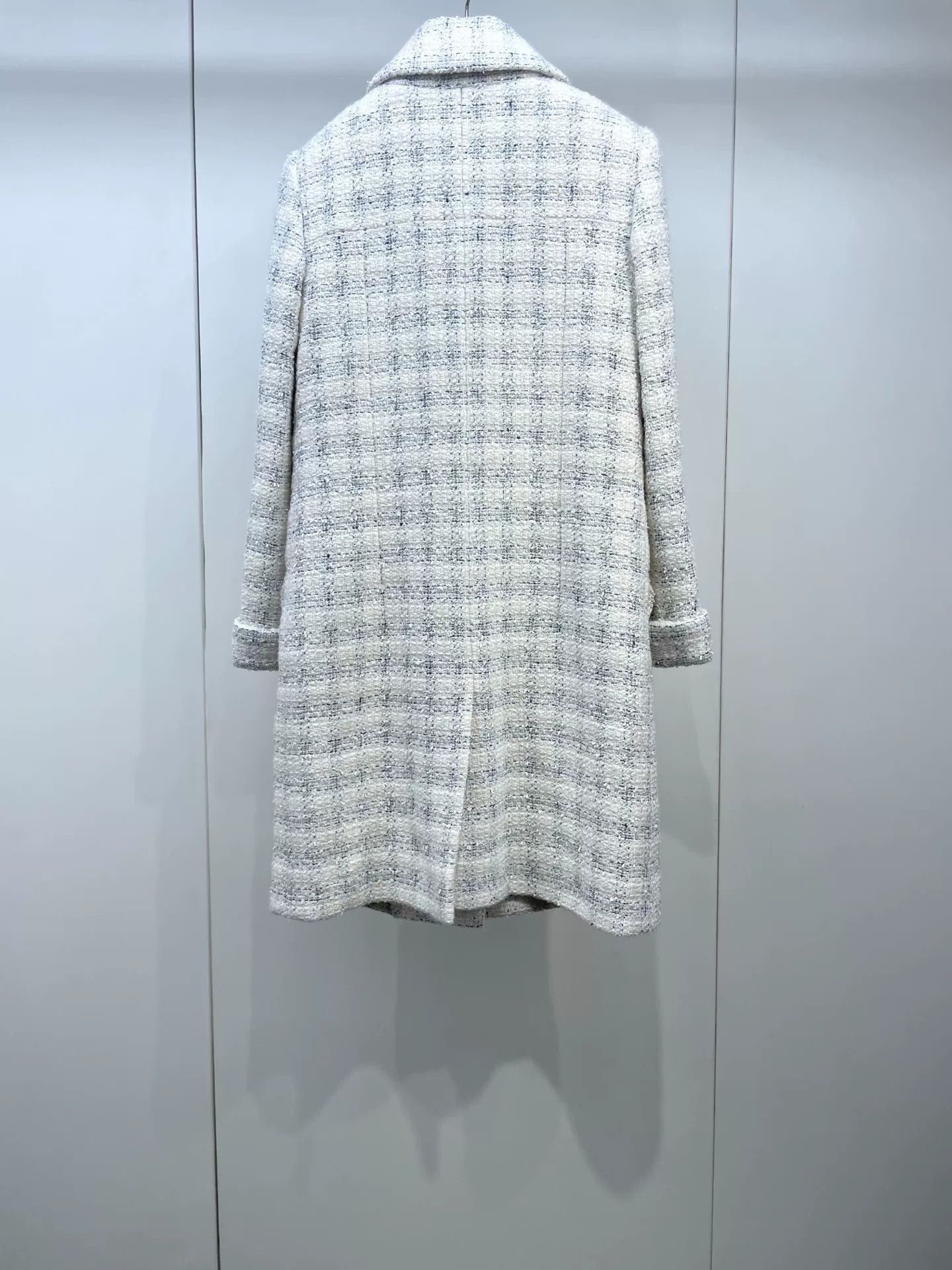 Chanel Chanel Beige Plaid Long Coat Size XXS / US 00 / IT 34 - 2 Thumbnail