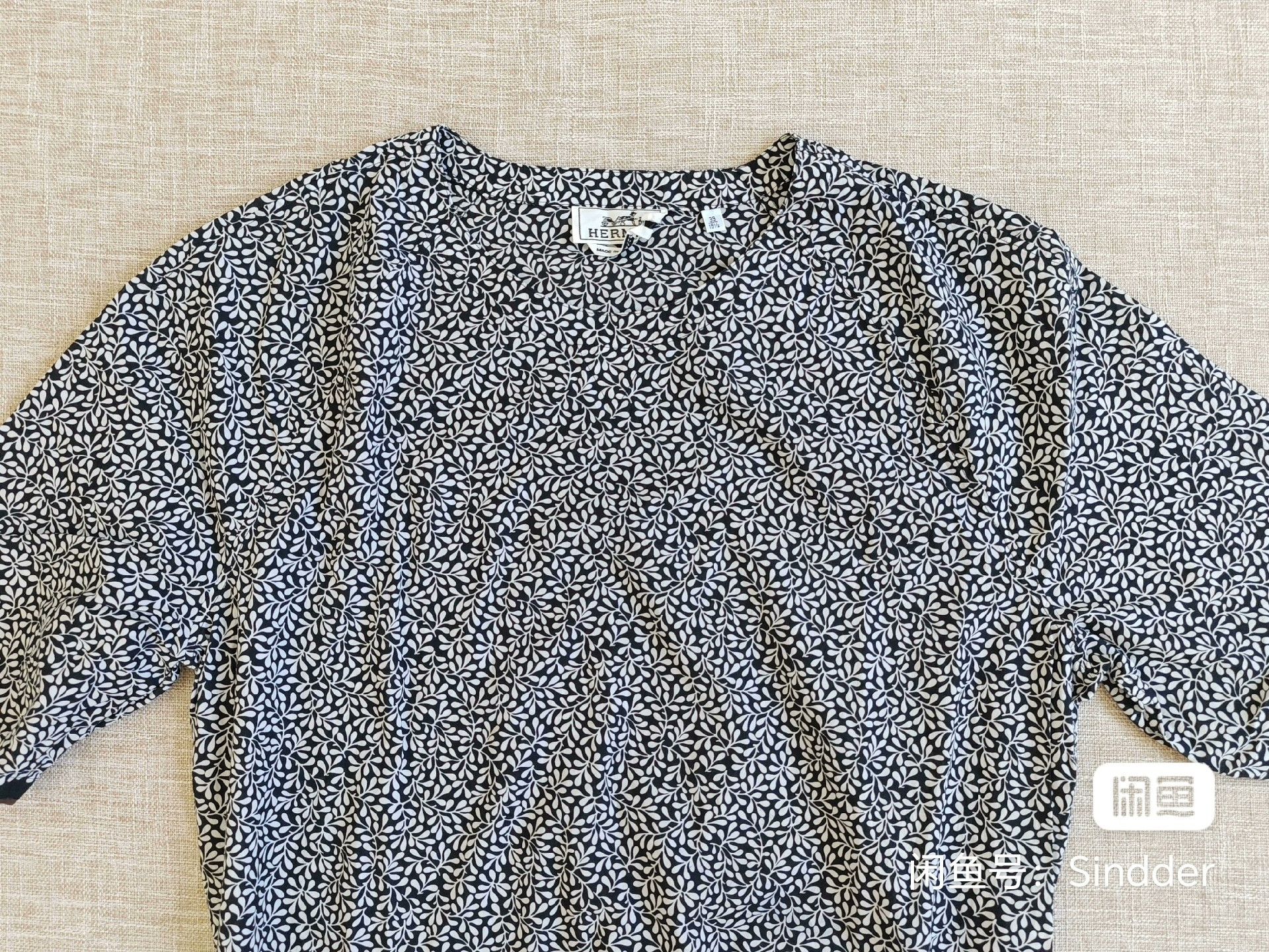 Hermes Hermes Men's Short-Sleeve T-Shirt Size US M / EU 48-50 / 2 - 2 Thumbnail