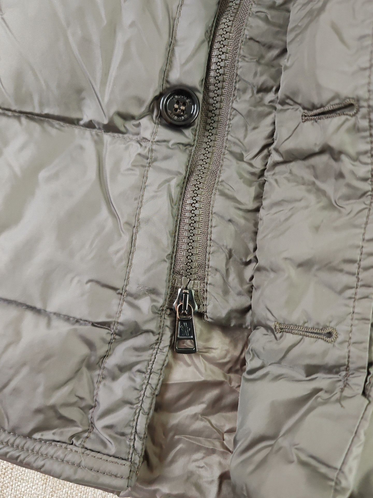 Moncler Moncler Men's Down Jacket Coat Size US M / EU 48-50 / 2 - 9 Thumbnail