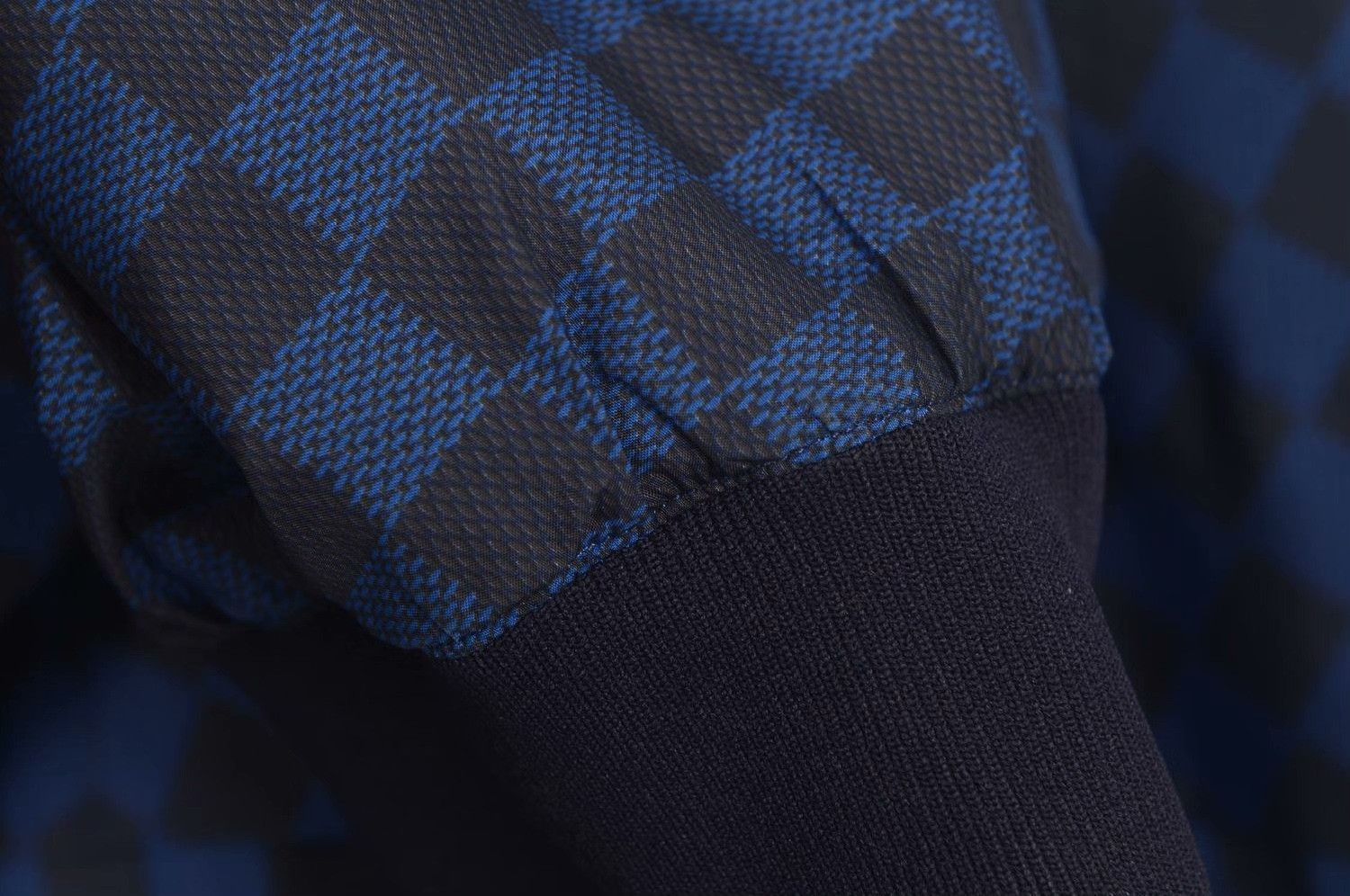 Louis Vuitton Louis Vuitton Checkerboard Hooded Jacket Size US M / EU 48-50 / 2 - 4 Thumbnail