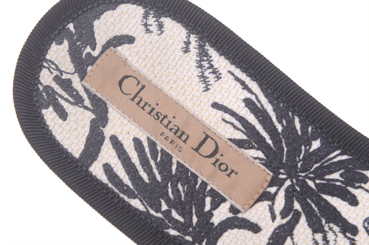 Dior Dior Embroidered Slippers Italy Size US 7 / EU 40 - 7 Thumbnail