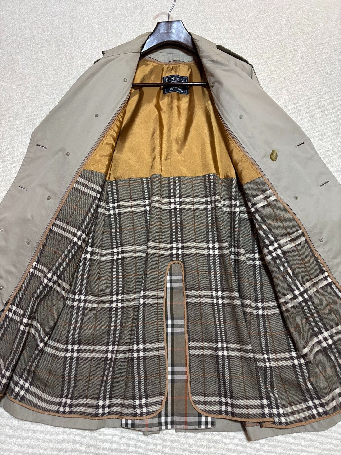 Burberry Burberry Vintage Men's Trench Coat Size US M / EU 48-50 / 2 - 4 Thumbnail