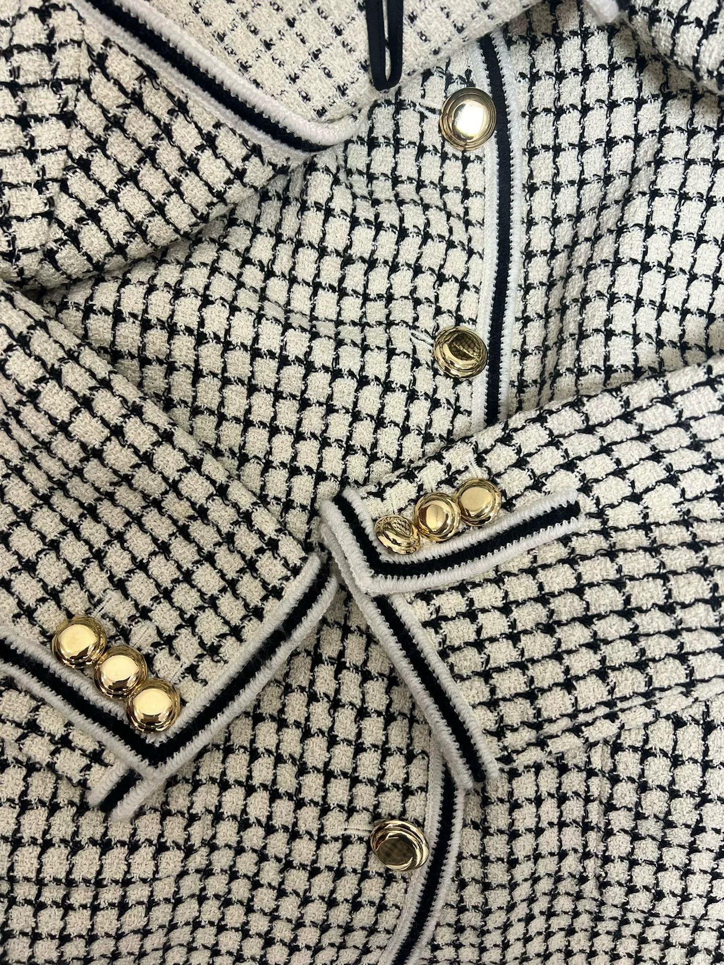 Miu Miu Miu Miu Tweed Logo Jacket Size M / US 6-8 / IT 42-44 - 3 Thumbnail