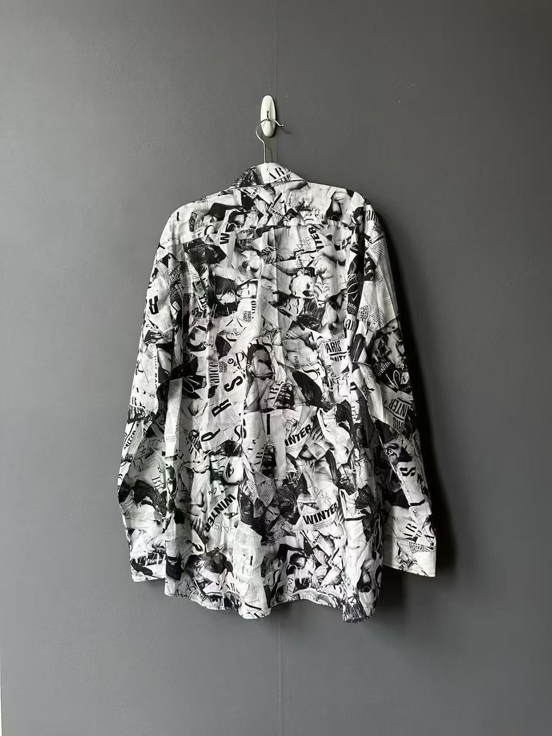 Balenciaga Balenciaga Magazine Print Shirt Size US M / EU 48-50 / 2 - 2 Thumbnail
