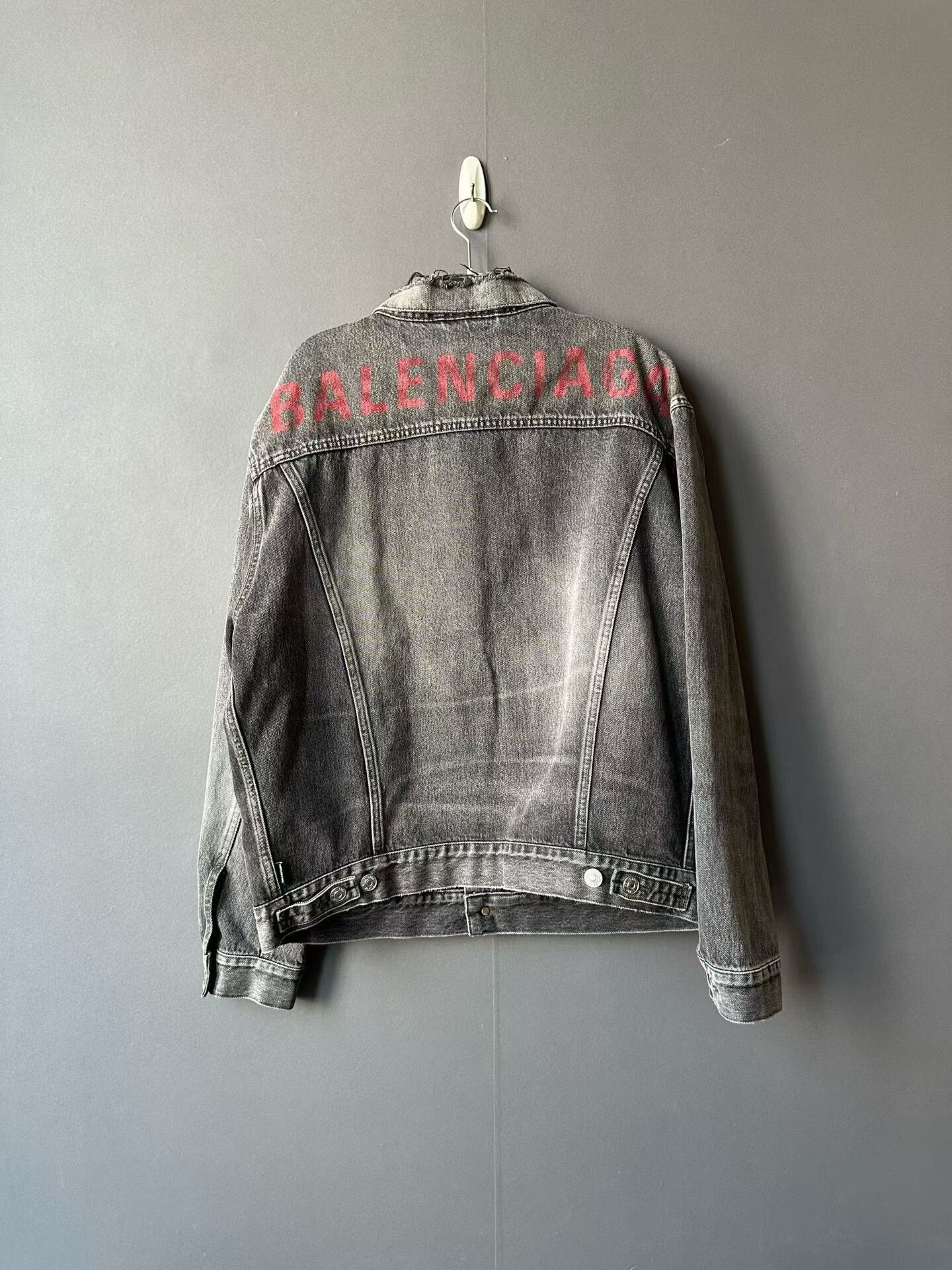 Balenciaga Balenciaga Back Red Letter Denim Jacket Size US M / EU 48-50 / 2 - 2 Thumbnail